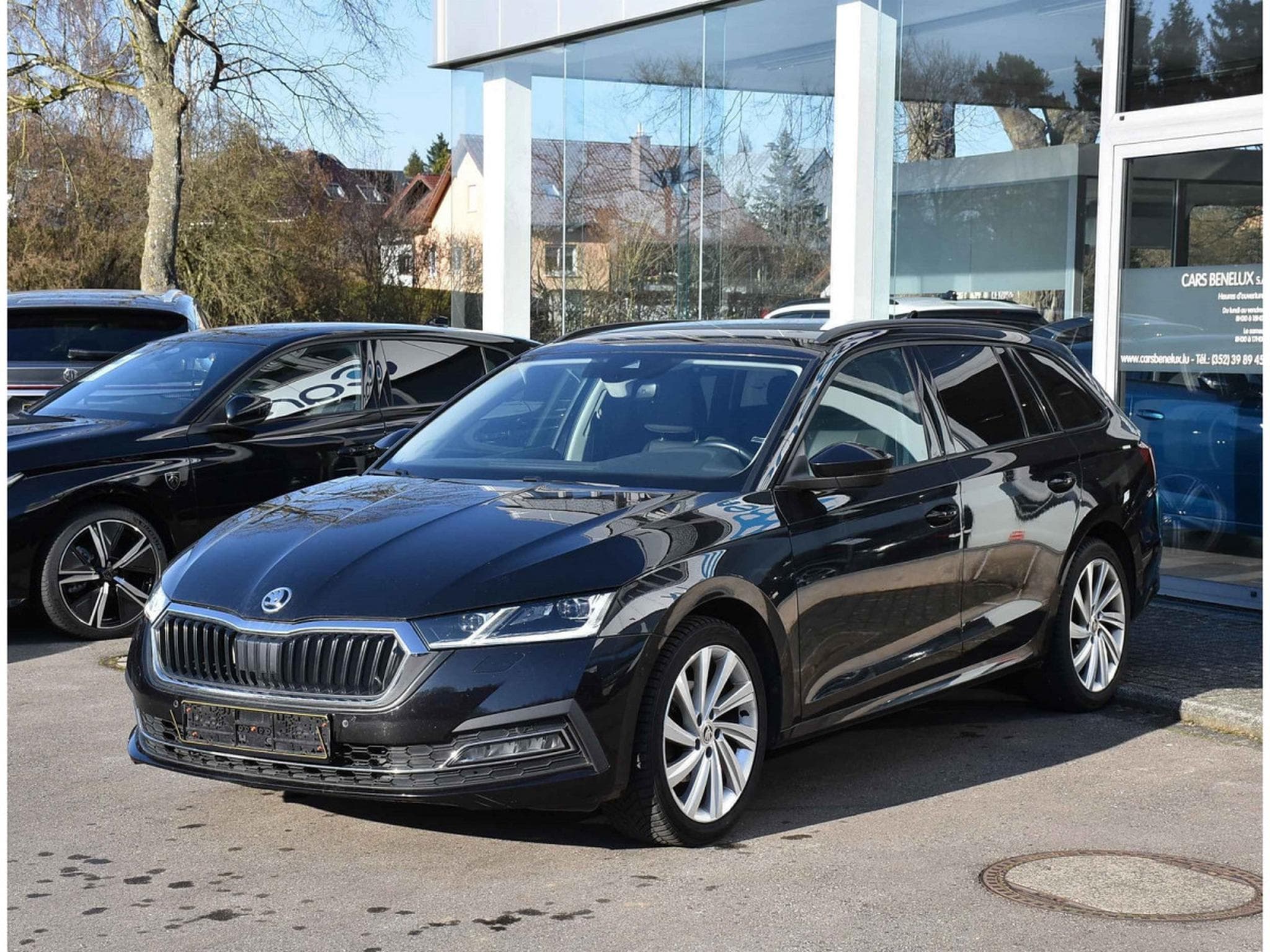 Skoda Octavia Combi 2.0 TDI Style DSG MEMO CANTON SIDE CAM ATT RMQ (2020) - Photo 2