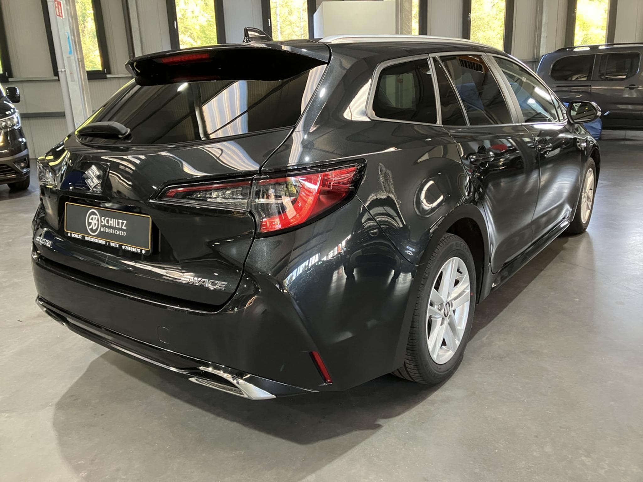 Suzuki Swace 1.8 GL+ Hybrid Auto (2024) - Photo 3