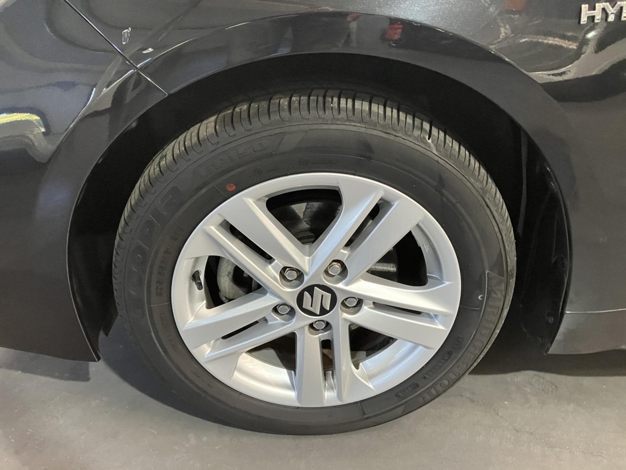 Suzuki Swace 1.8 GL+ Hybrid Auto (2024) - Photo 8