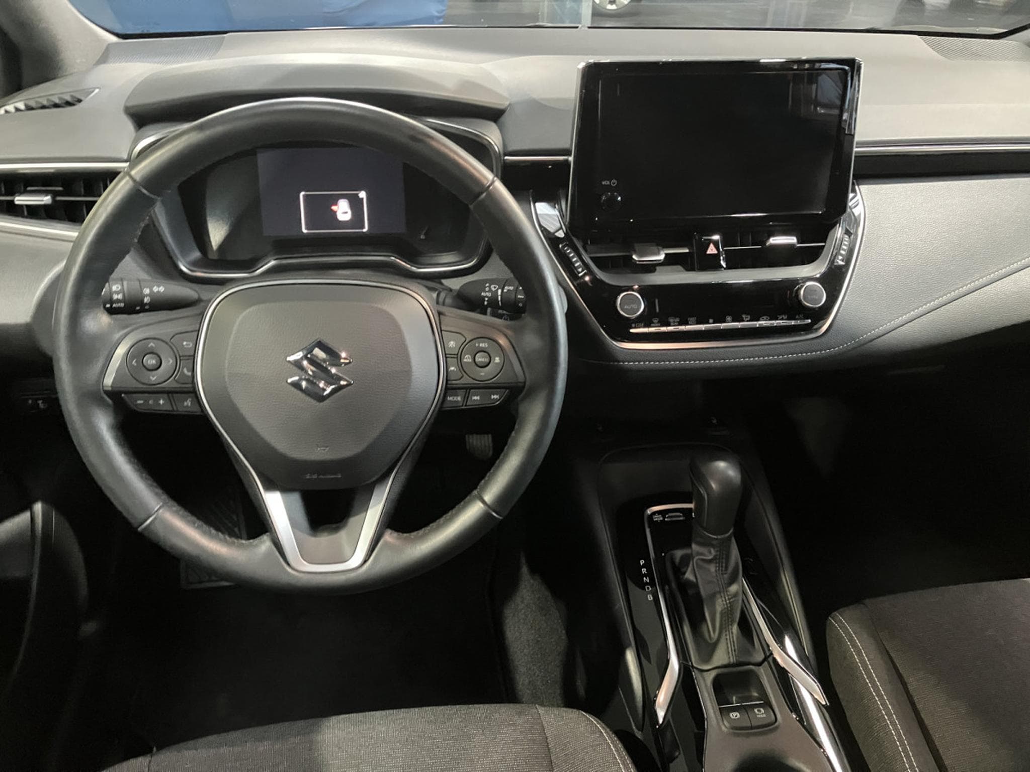 Suzuki Swace 1.8 GL+ Hybrid Auto (2024) - Photo 9
