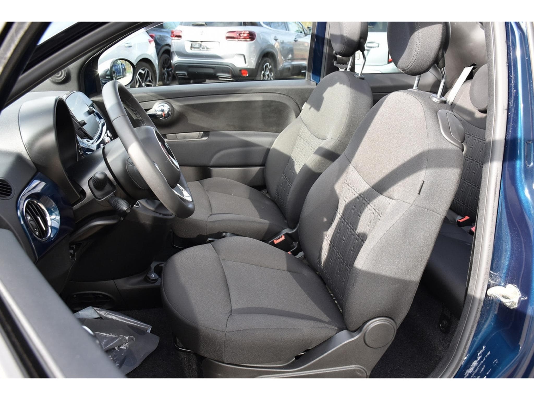 Fiat 500 C 1.0 Hybrid REGUL PDC 1° MAIN (2023) - Photo 8