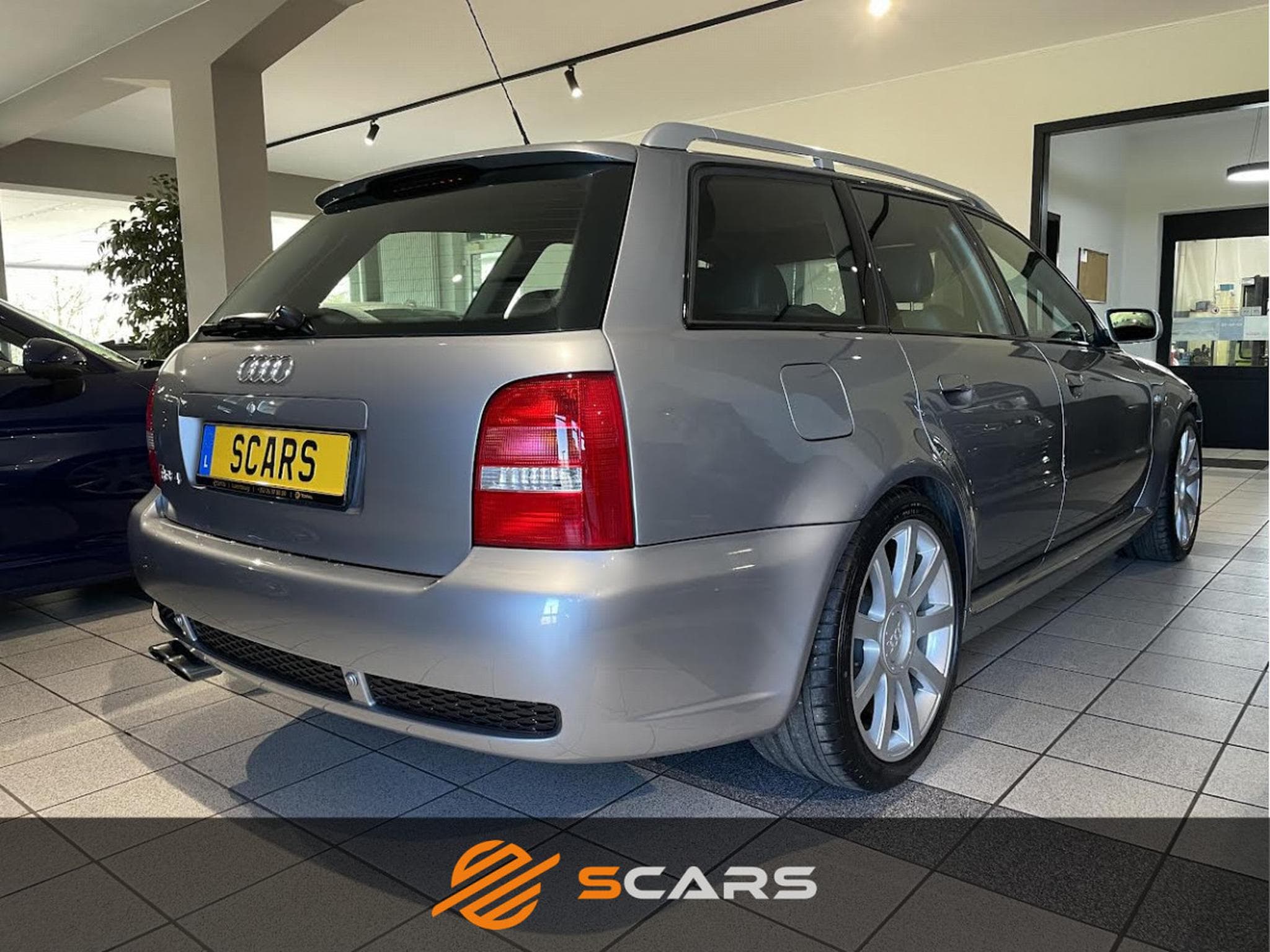 Audi RS4 2.7 quattro 381cv (2000) - Foto 3