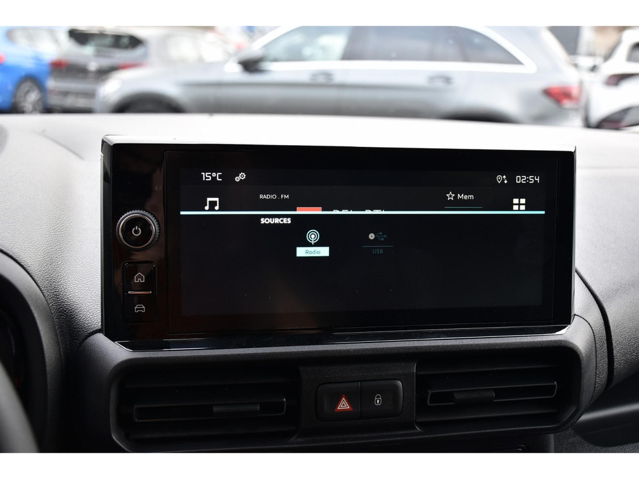 Citroën Berlingo 1.5 BlueHDI 100 CLIMA REGUL LANE CAM KEYLESS NEUF (2025) - Foto 9