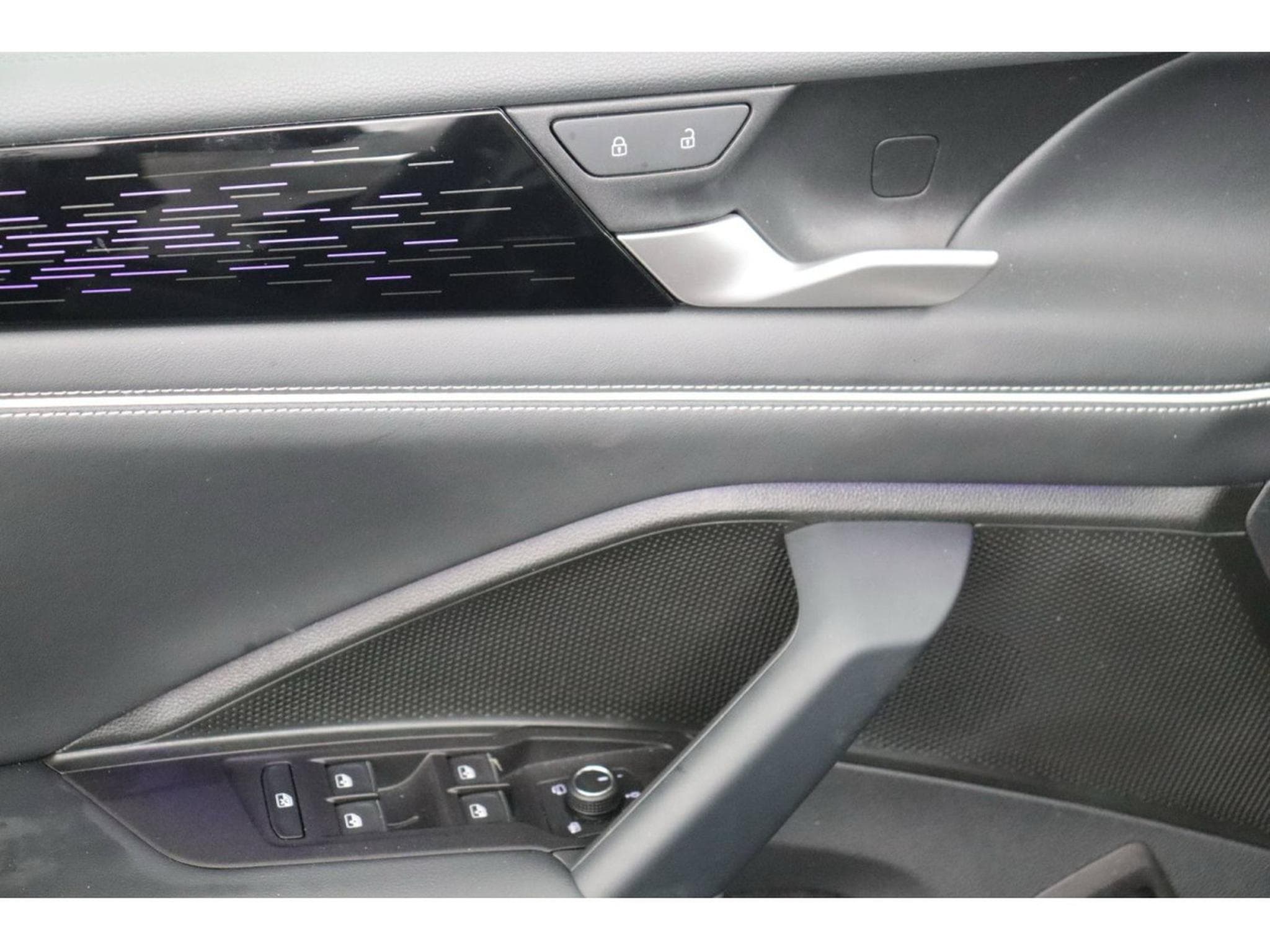 VW Tiguan Volkswagen Tiguan 1.5 eTSI 150 DSG7 Elegance/ (2025) - Photo 13