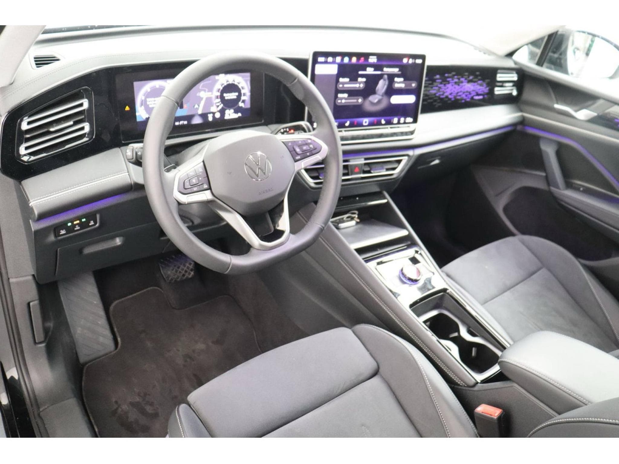 VW Tiguan Volkswagen Tiguan 1.5 eTSI 150 DSG7 Elegance/ (2025) - Photo 8