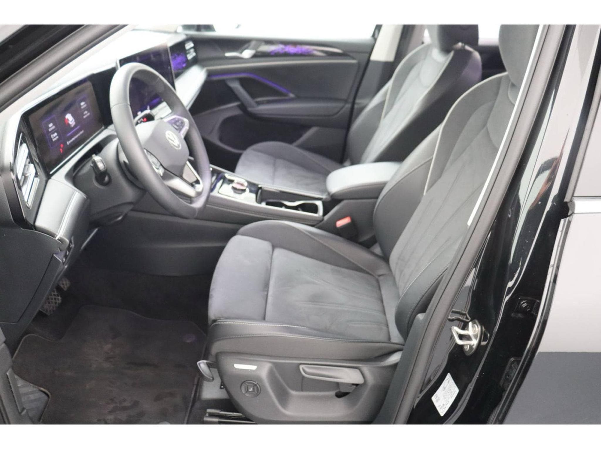 VW Tiguan Volkswagen Tiguan 1.5 eTSI 150 DSG7 Elegance/ (2025) - Photo 9