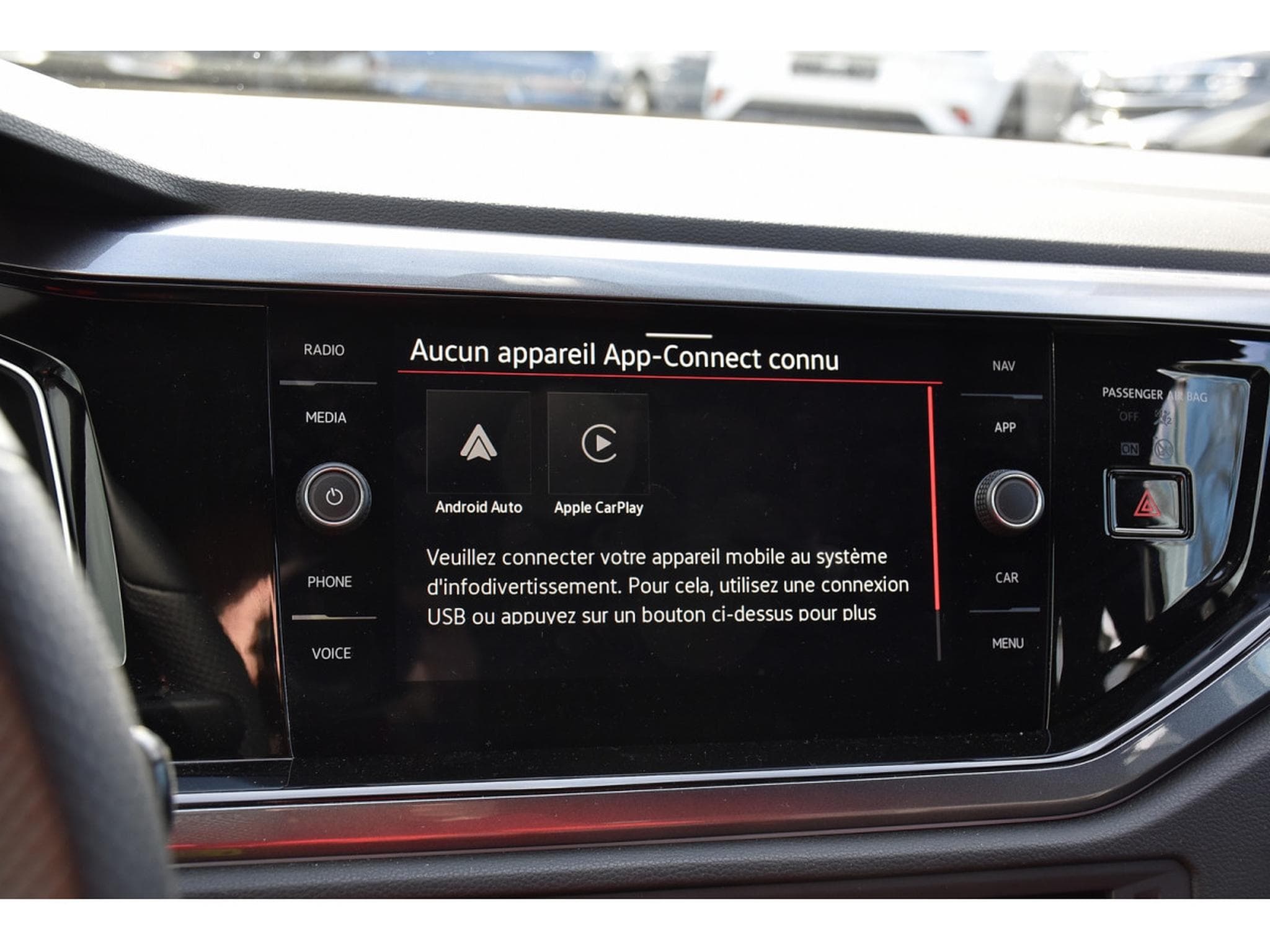 VW Polo 2.0 TSI DSG ACC TRAVEL LANE SIDE IQ.LIGHT PARK ASSIST 1°MAIN (2024) - Photo 12