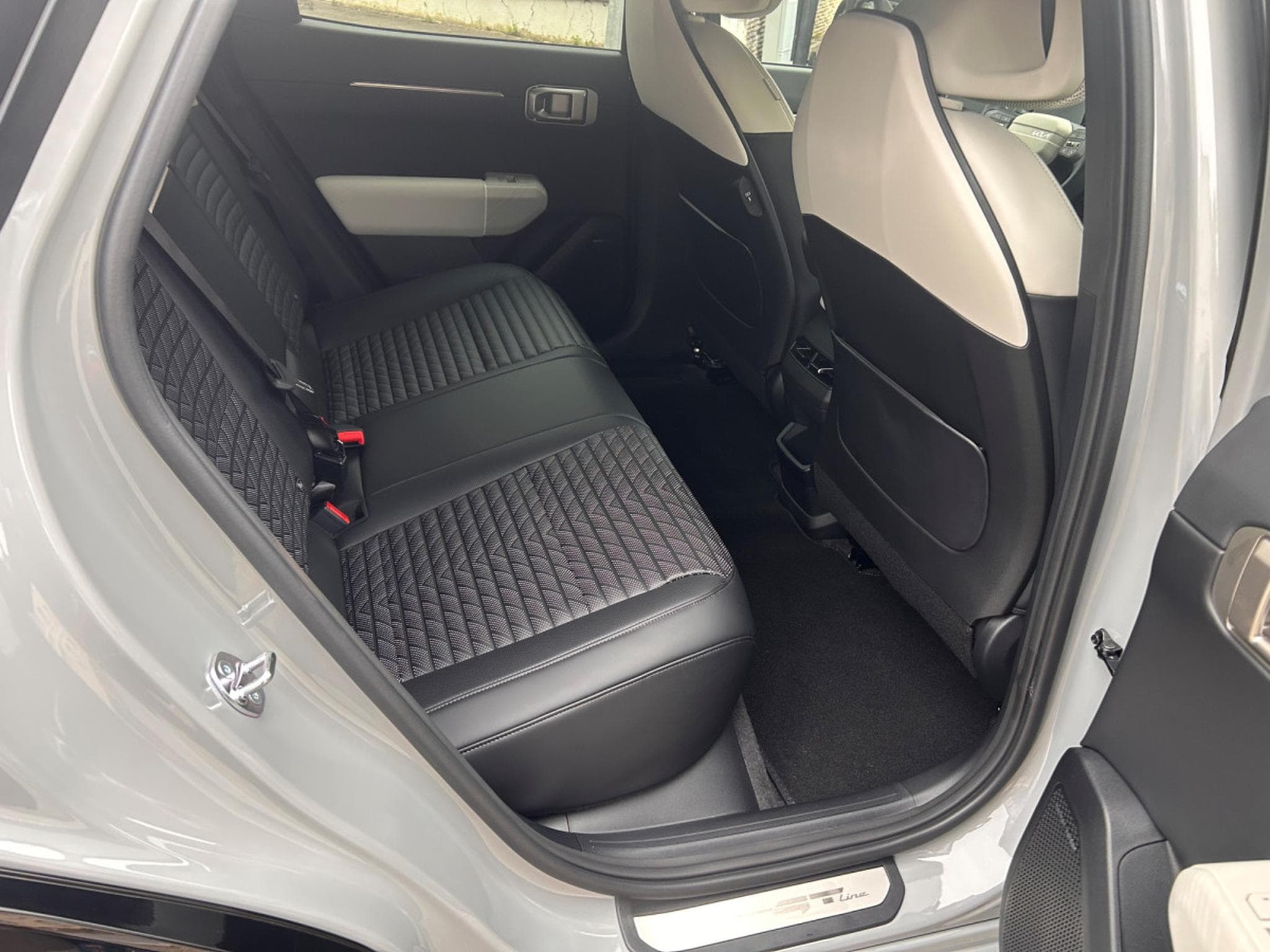 Kia EV4 GT Line 81,4 kWh FWD (2025) - Foto 10