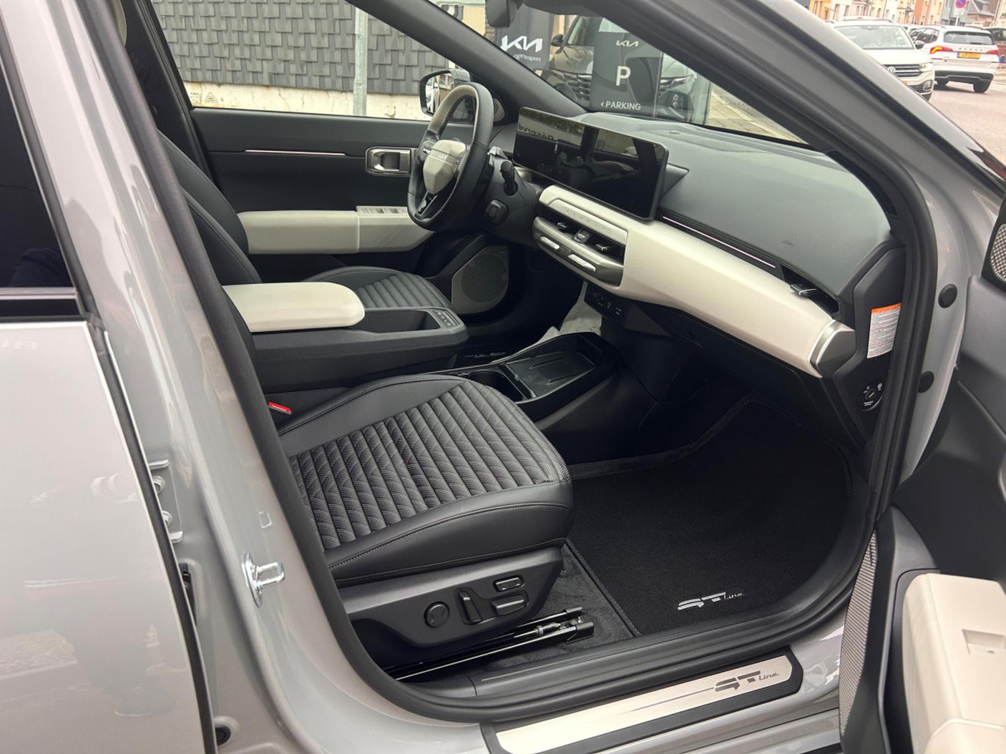 Kia EV4 GT Line 81,4 kWh FWD (2025) - Foto 11