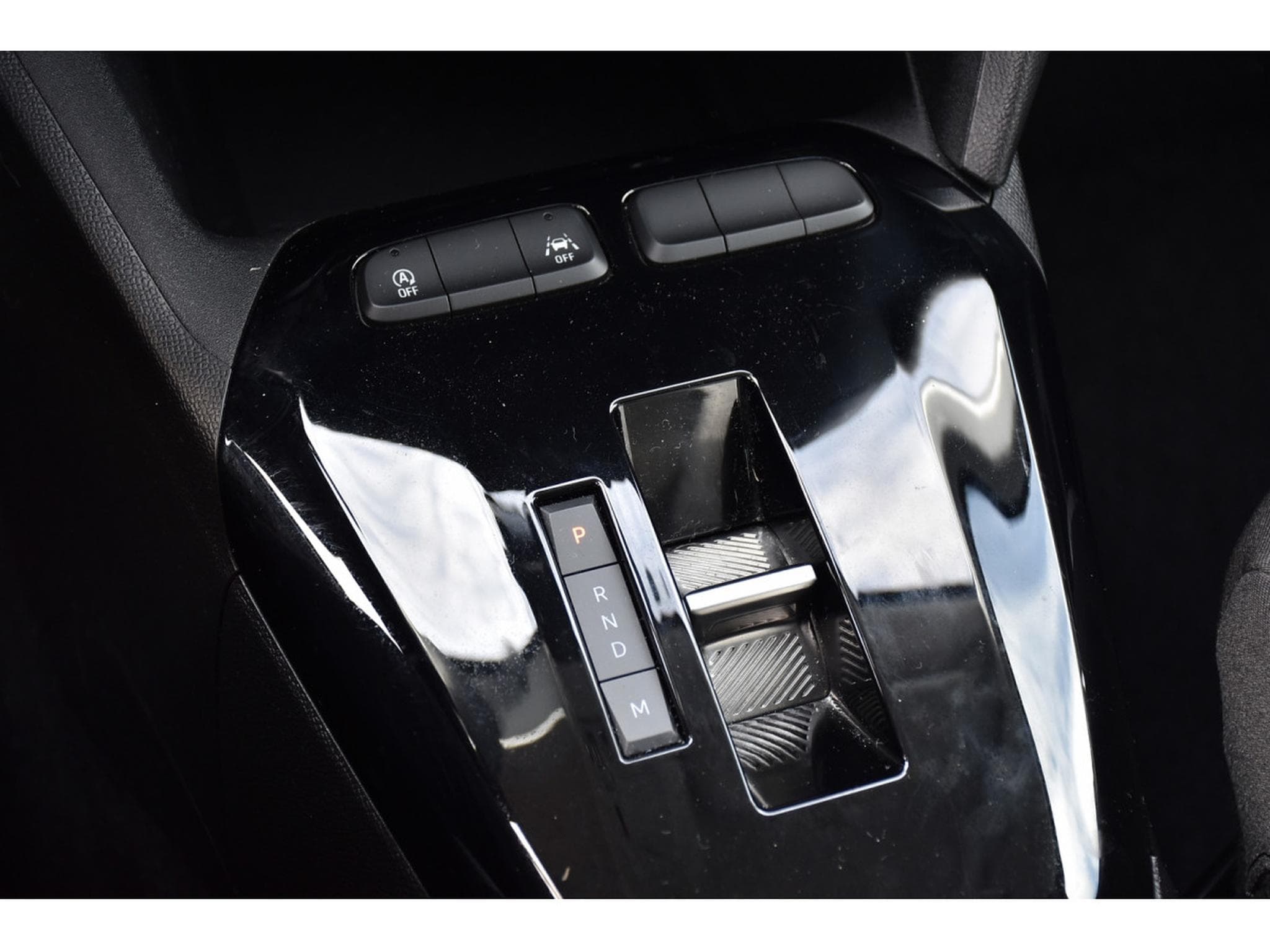 Opel Corsa 1.2 Turbo Edition AT8 REGUL LANE SIDE CAM 1° MAIN (2025) - Photo 15