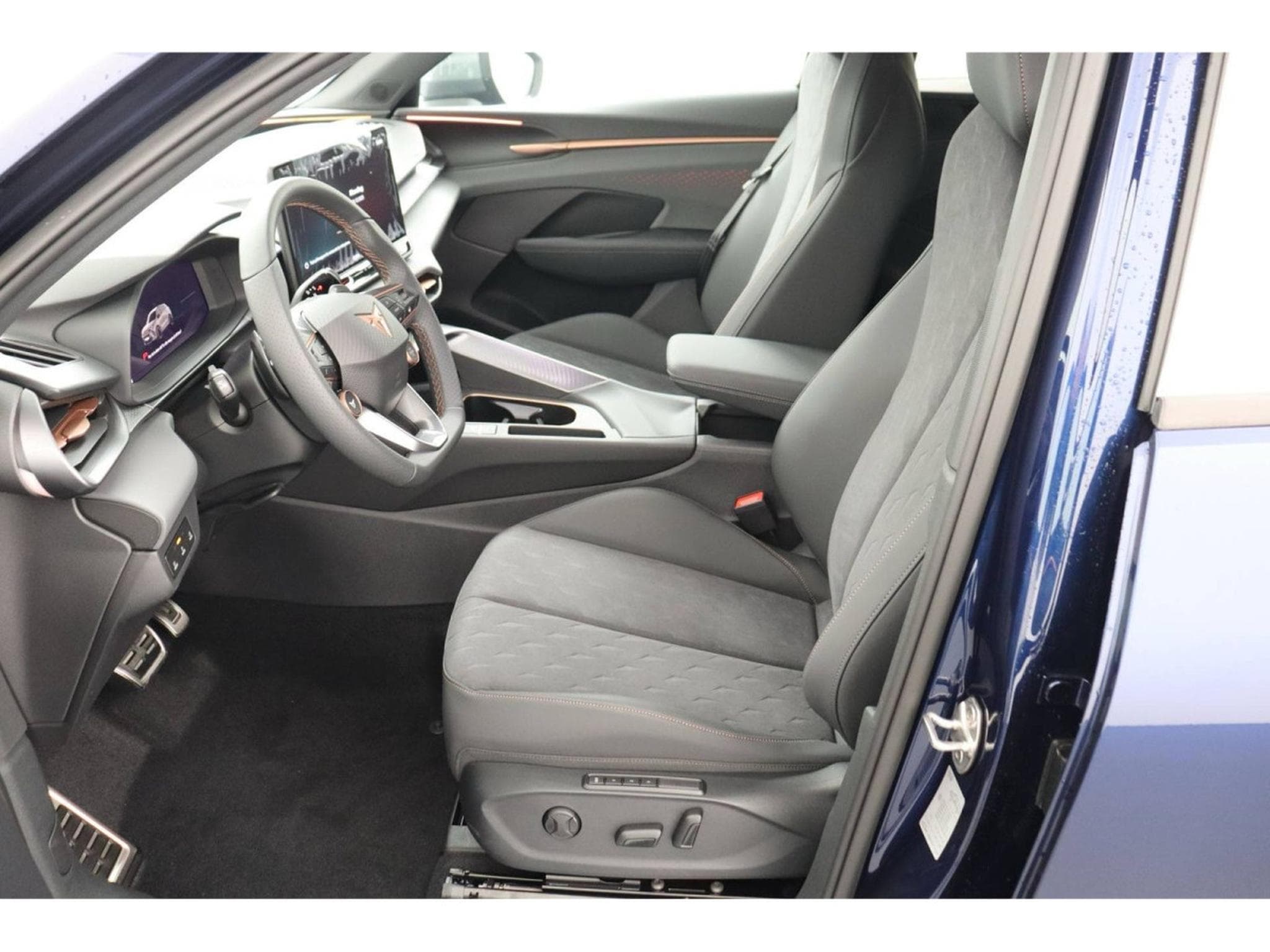 Cupra Terramar 1.5 eTSI 150 DSG7 (2026) - Photo 8