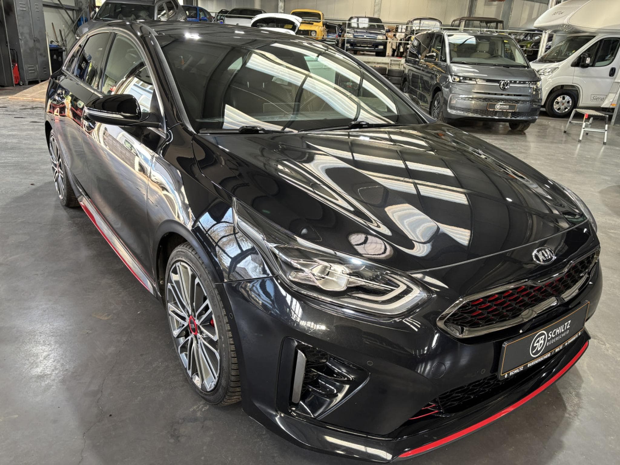 Kia ProCeed GT 1.6 T-GDI DCT (2021) - Photo 1