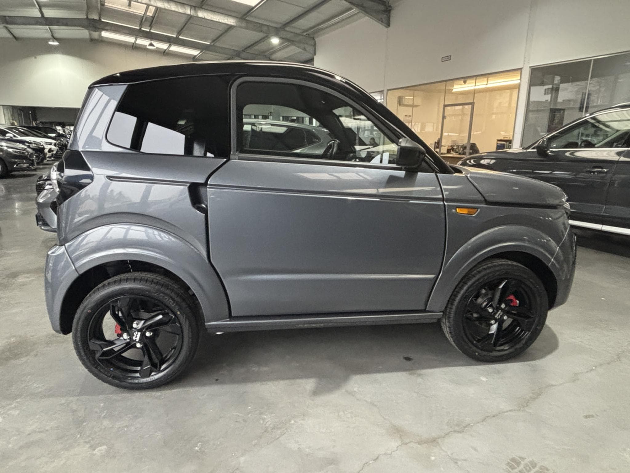 Ligier Myli Epic EV12 E5+ Electro (2026) - Photo 2