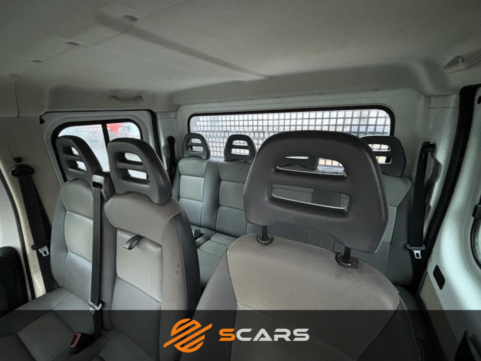 Peugeot Boxer Plateau Double cabine 6 places 2.2 Hdi L4H2 (2016) - Foto 7