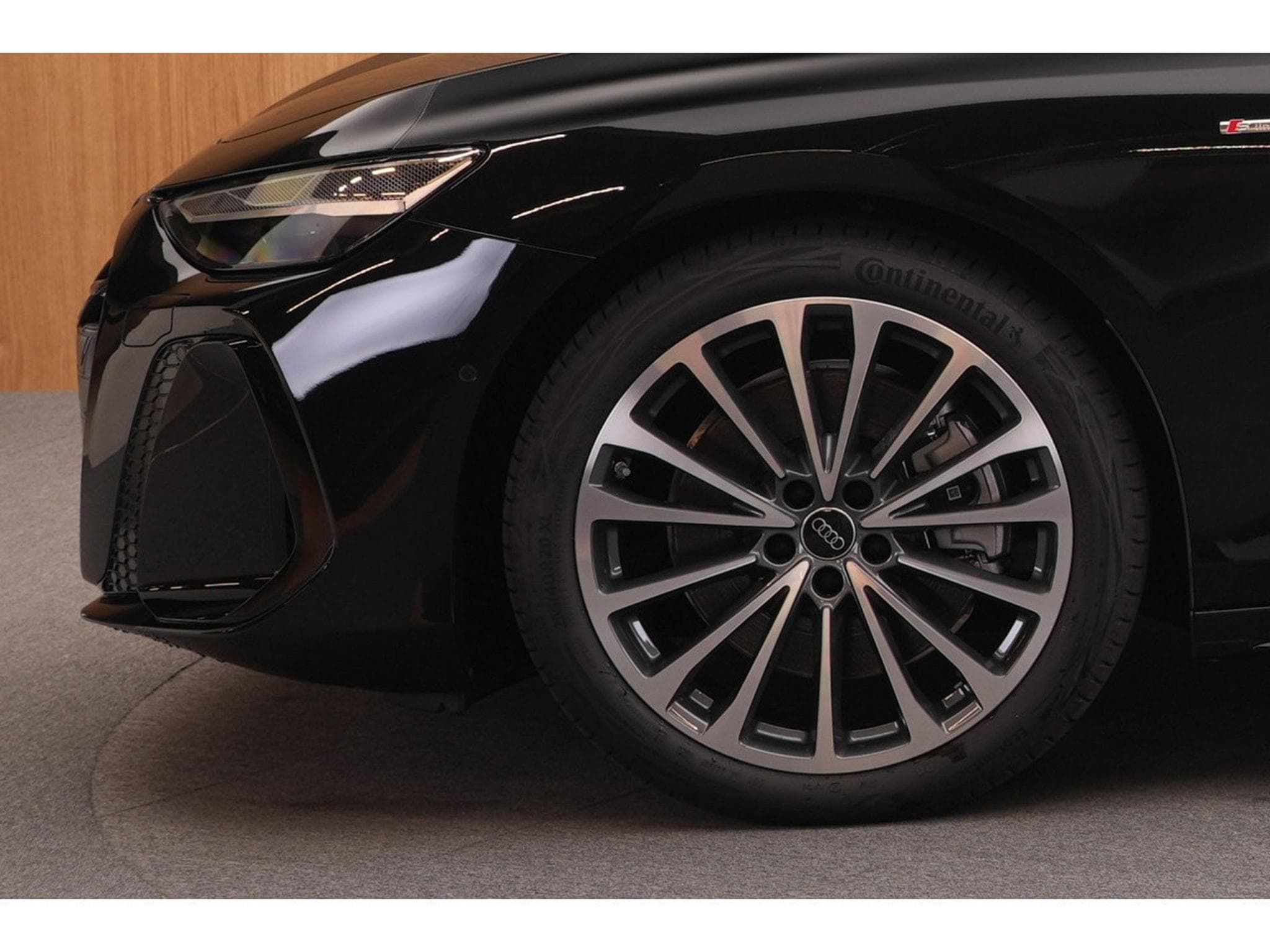 Audi A6 Avant S line 40 TDI quattro S tronic 150 kW-204CV - Jantes 2 (2025) - Photo 9