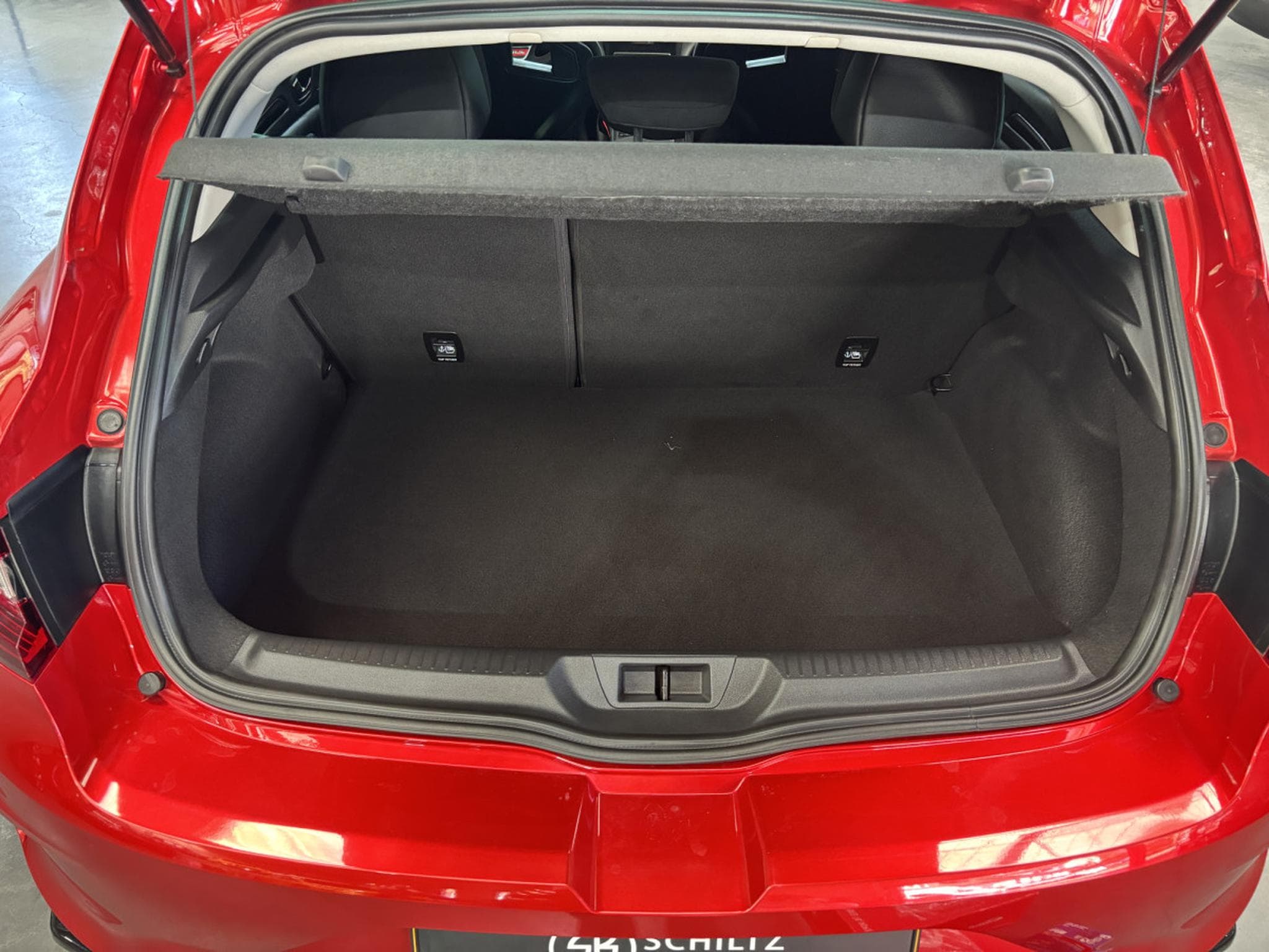 Renault Megane RS 1.8 TCE 300 TROPHY (2020) - Photo 14