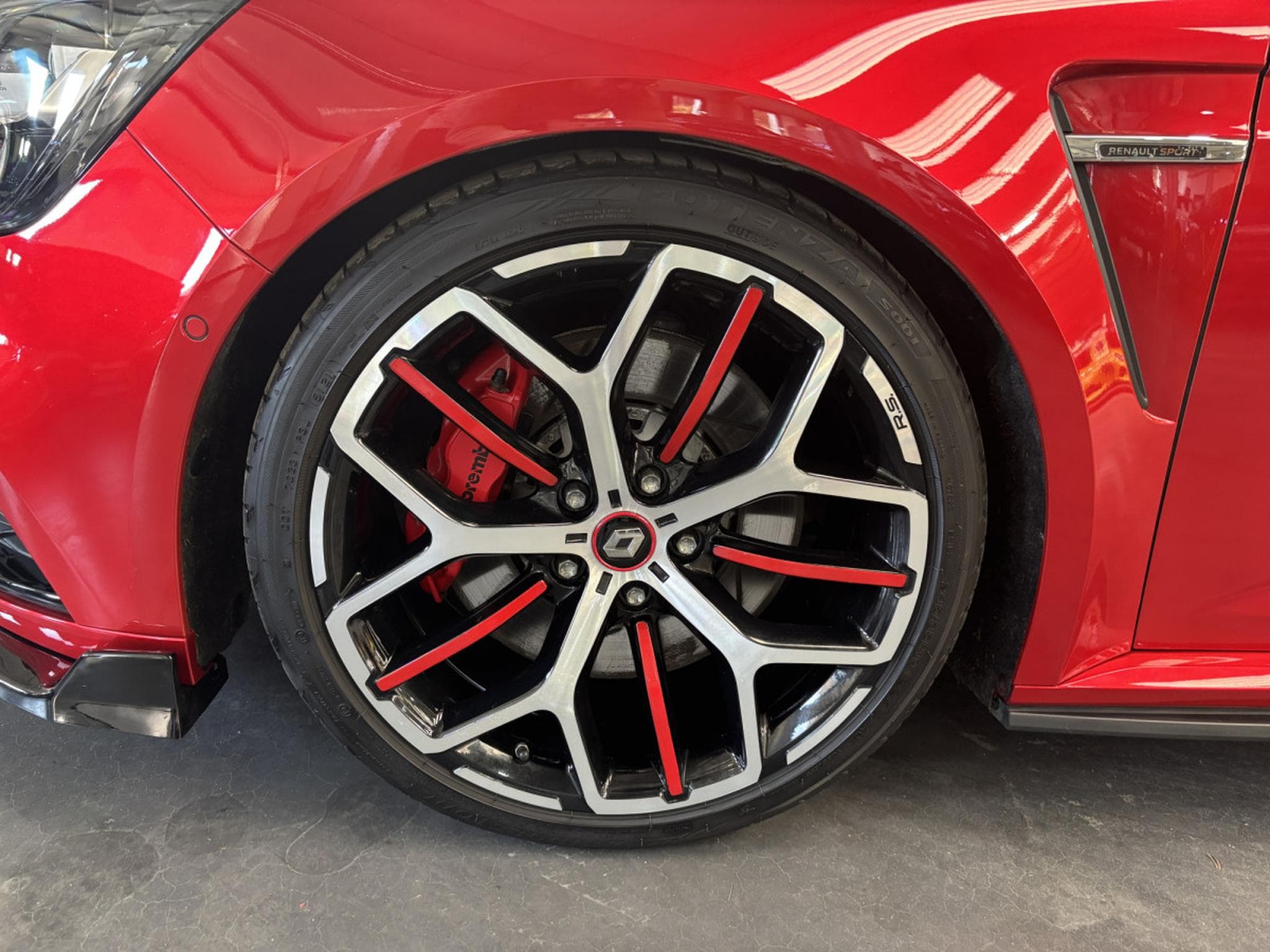 Renault Megane RS 1.8 TCE 300 TROPHY (2020) - Photo 8