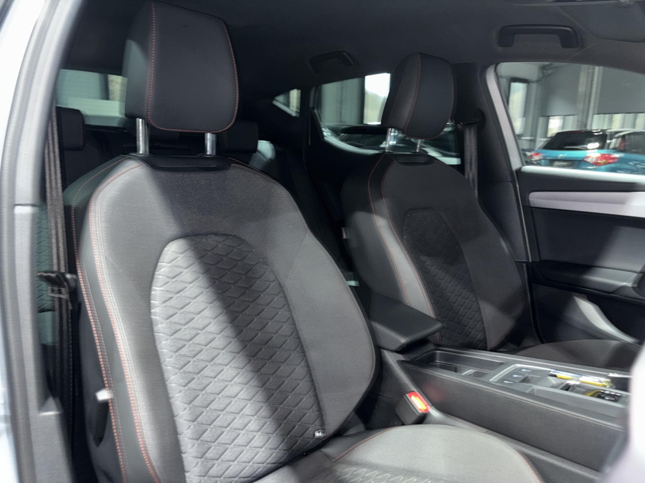 Seat Leon 1.5 eTSI DSG FR (2022) - Photo 11