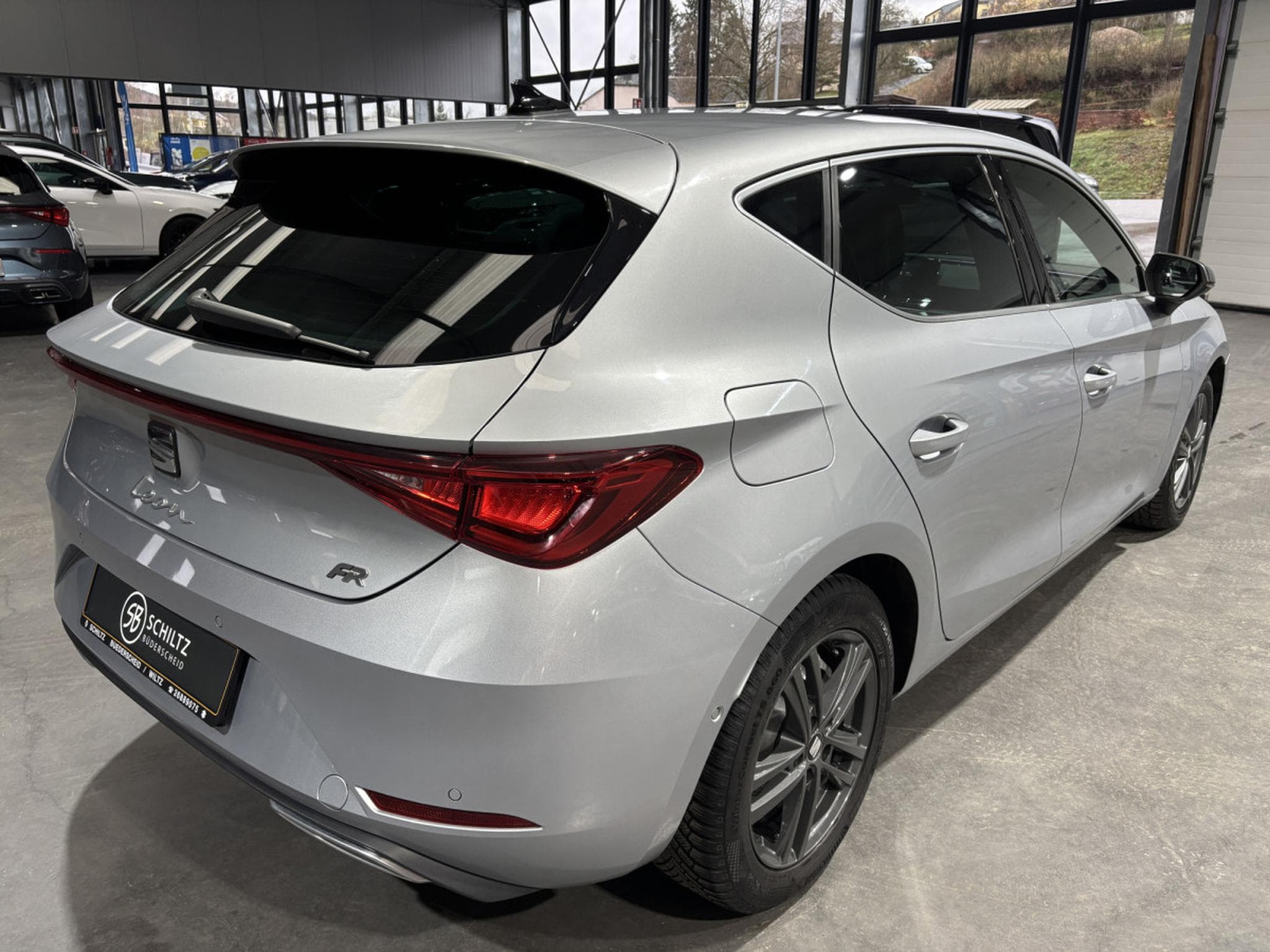 Seat Leon 1.5 eTSI DSG FR (2022) - Photo 3