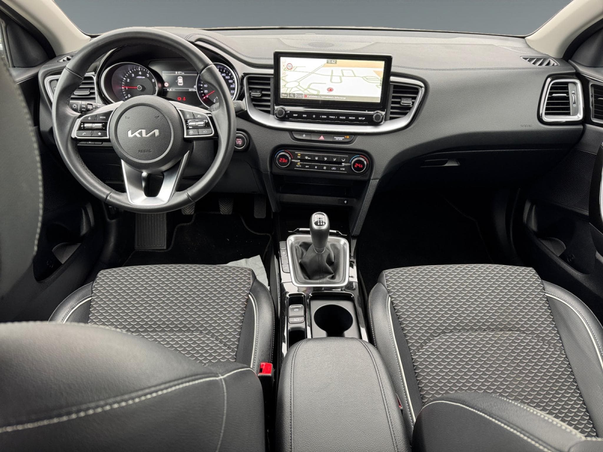 Kia Ceed Pulse 1.0T ISG (2024) - Photo 12