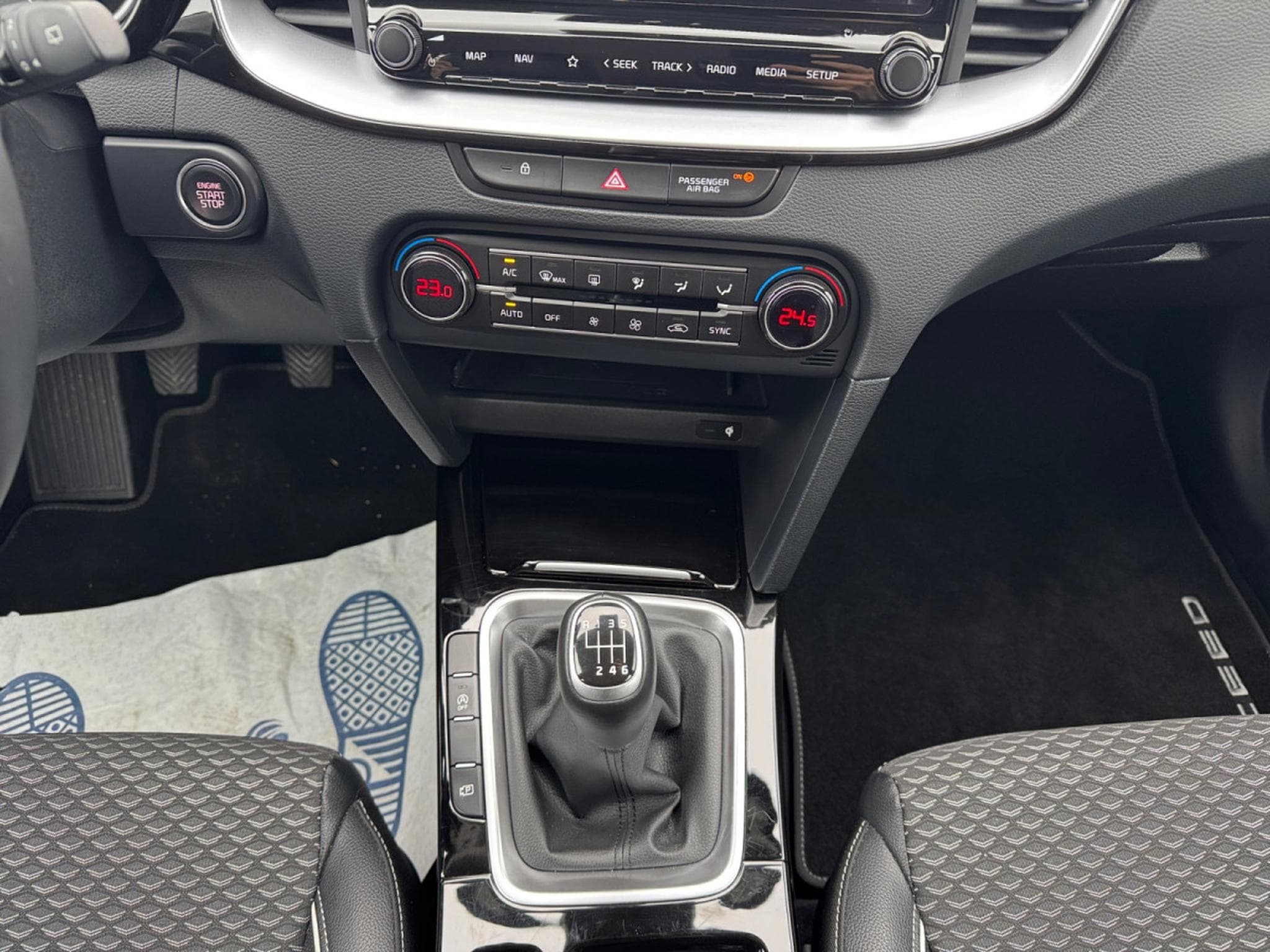 Kia Ceed Pulse 1.0T ISG (2024) - Photo 15
