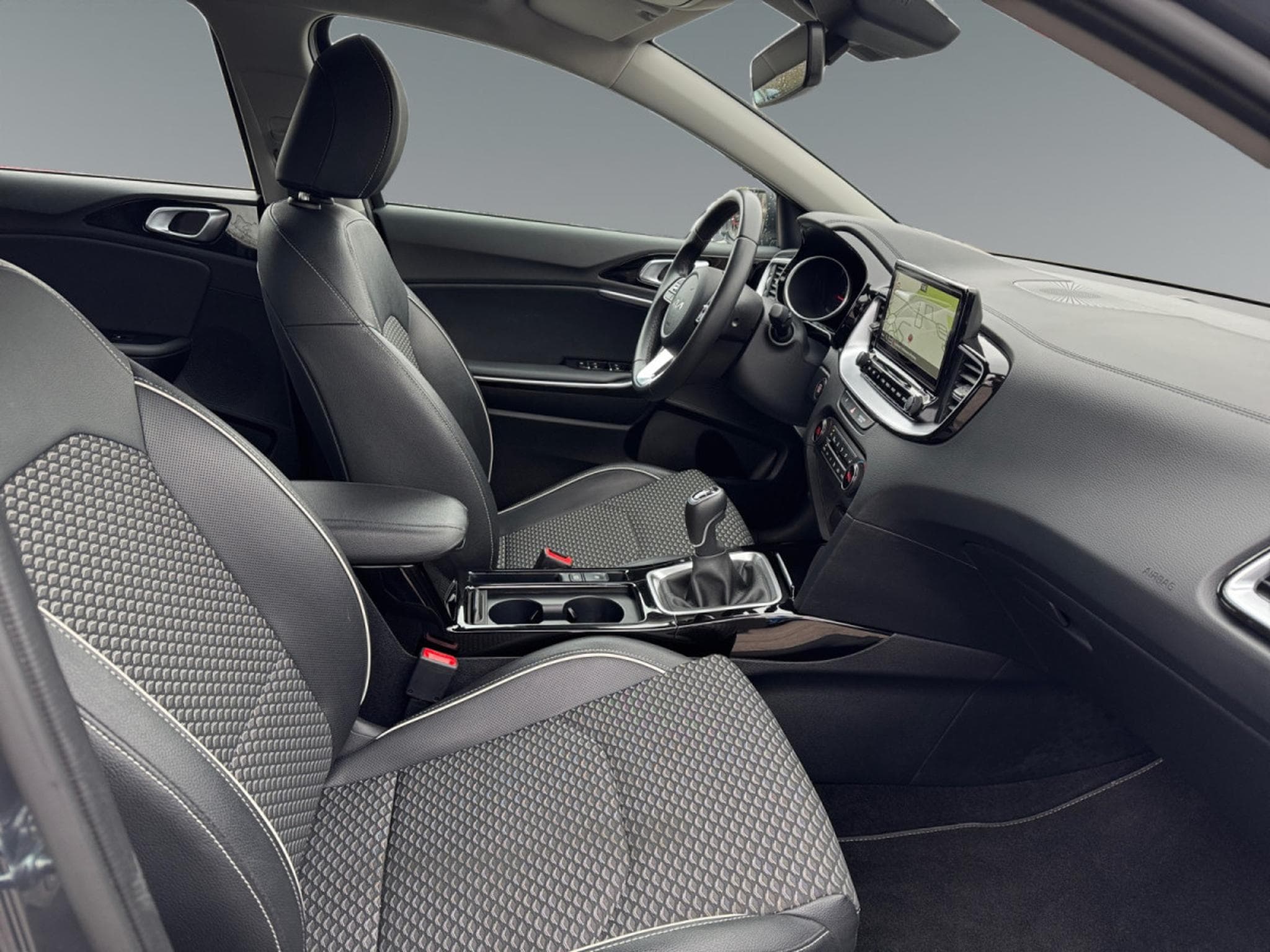 Kia Ceed Pulse 1.0T ISG (2024) - Foto 17