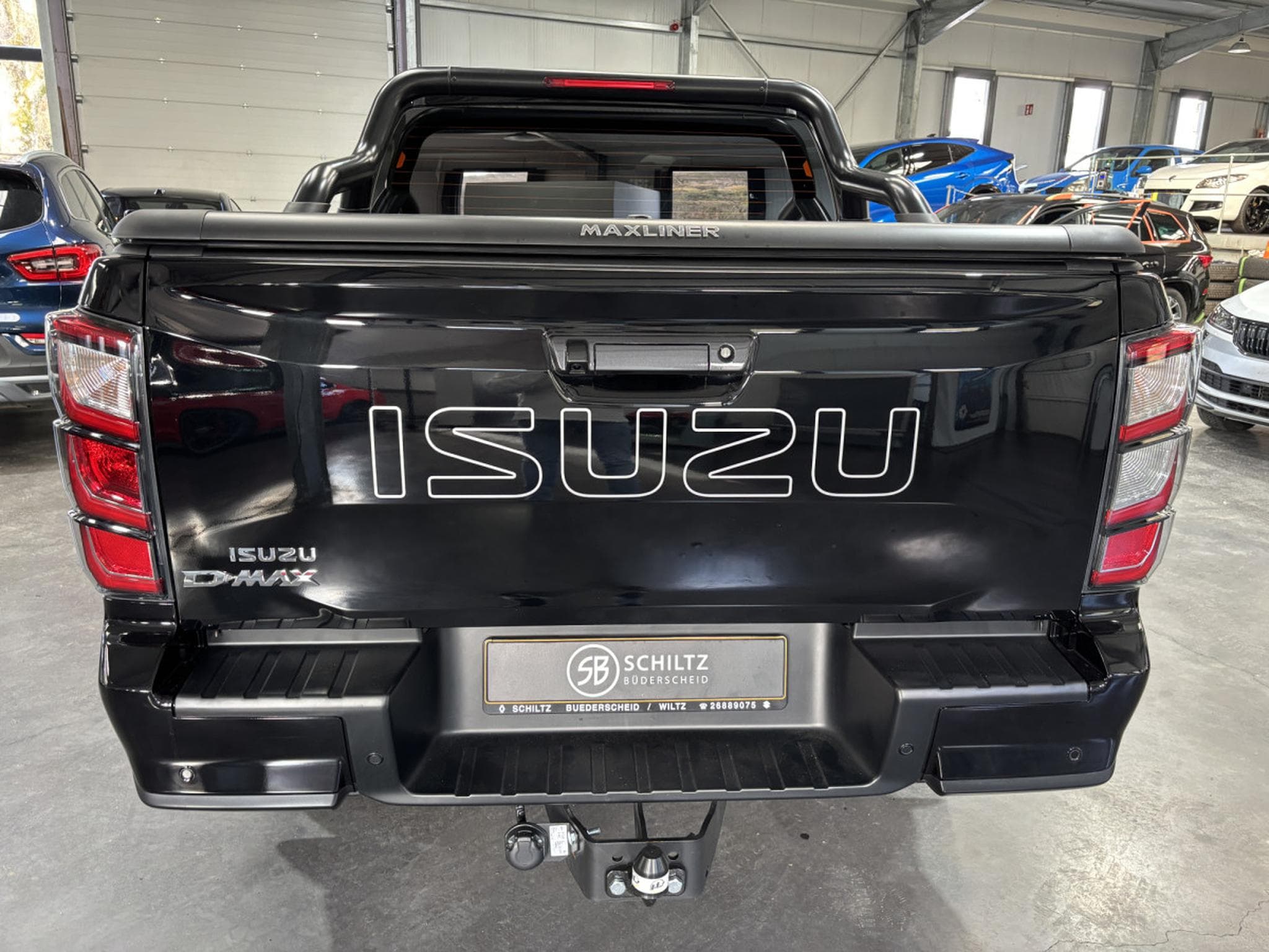 Isuzu D-Max Double Cab 1.9 V-Cross 163HP (2026) - Photo 4