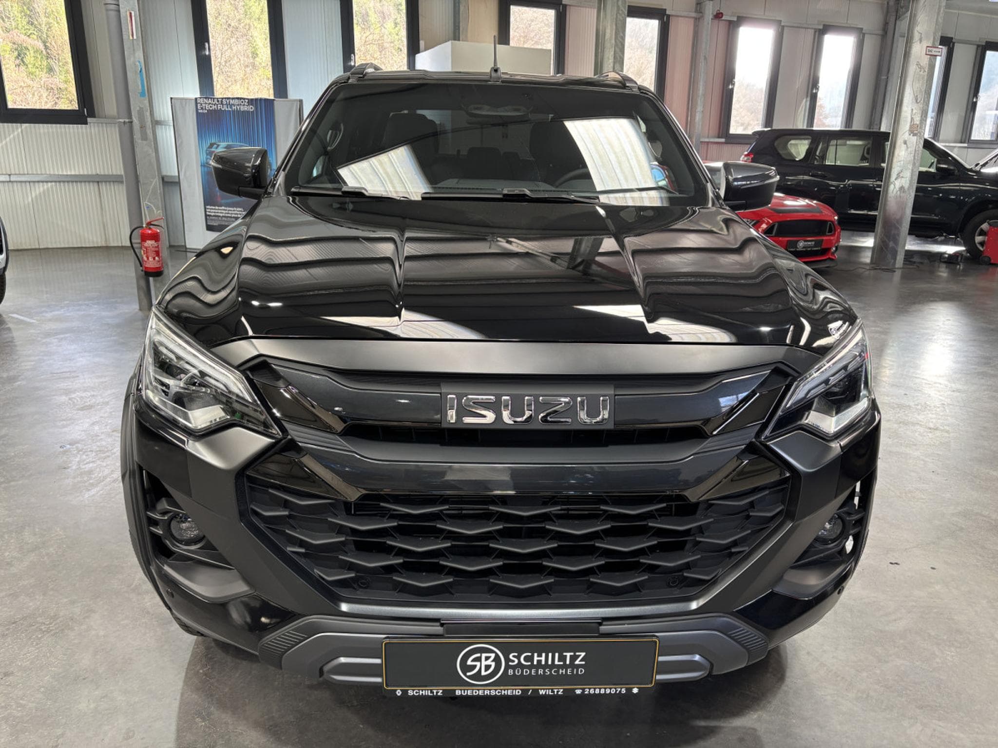 Isuzu D-Max Double Cab 1.9 V-Cross 163HP (2026) - Photo 7