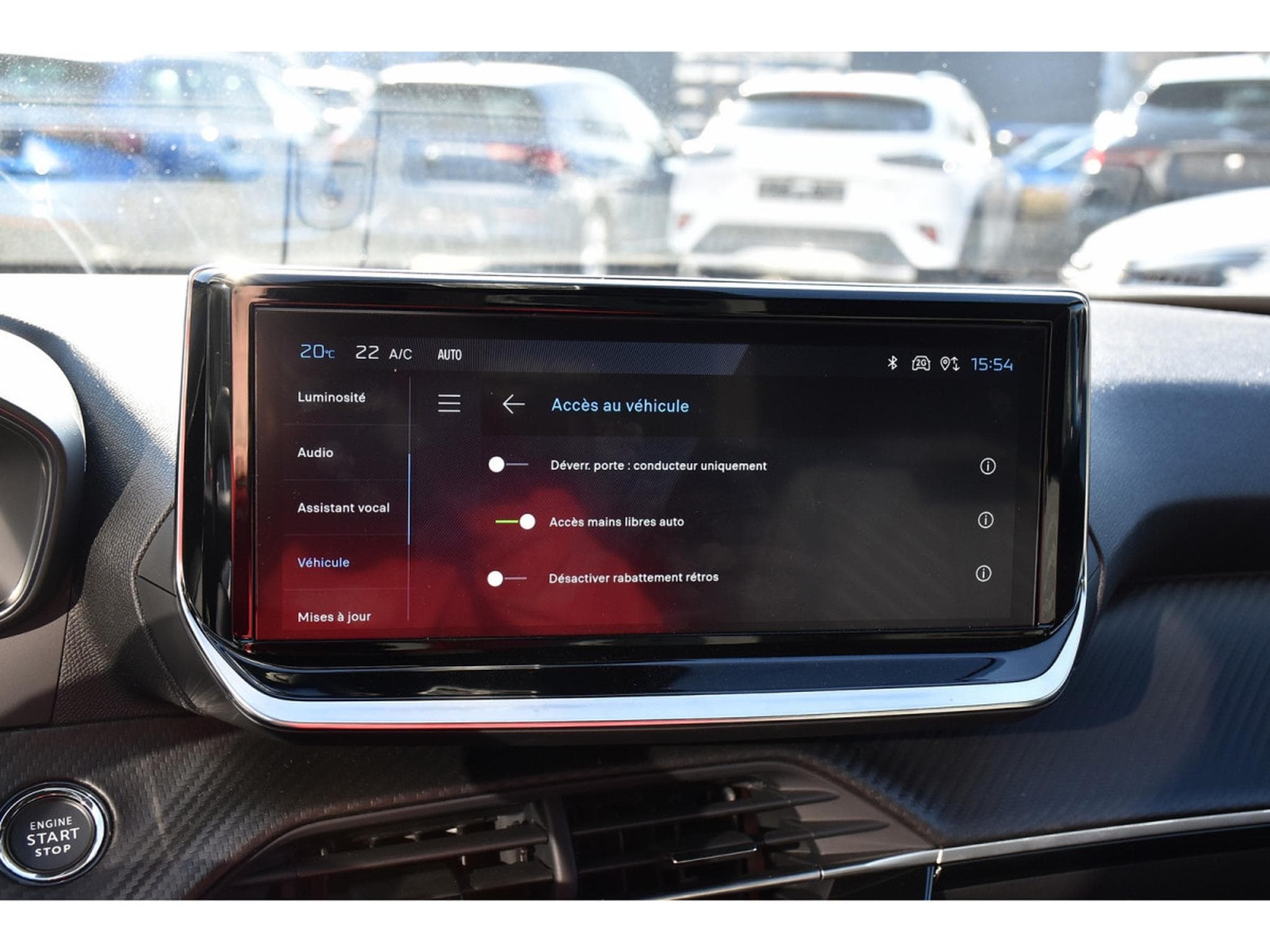 Peugeot 2008 1.2 PureTech Allure ACC GPS LANE SIDE REGUL CAM 360 1° MAIN (2025) - Foto 13