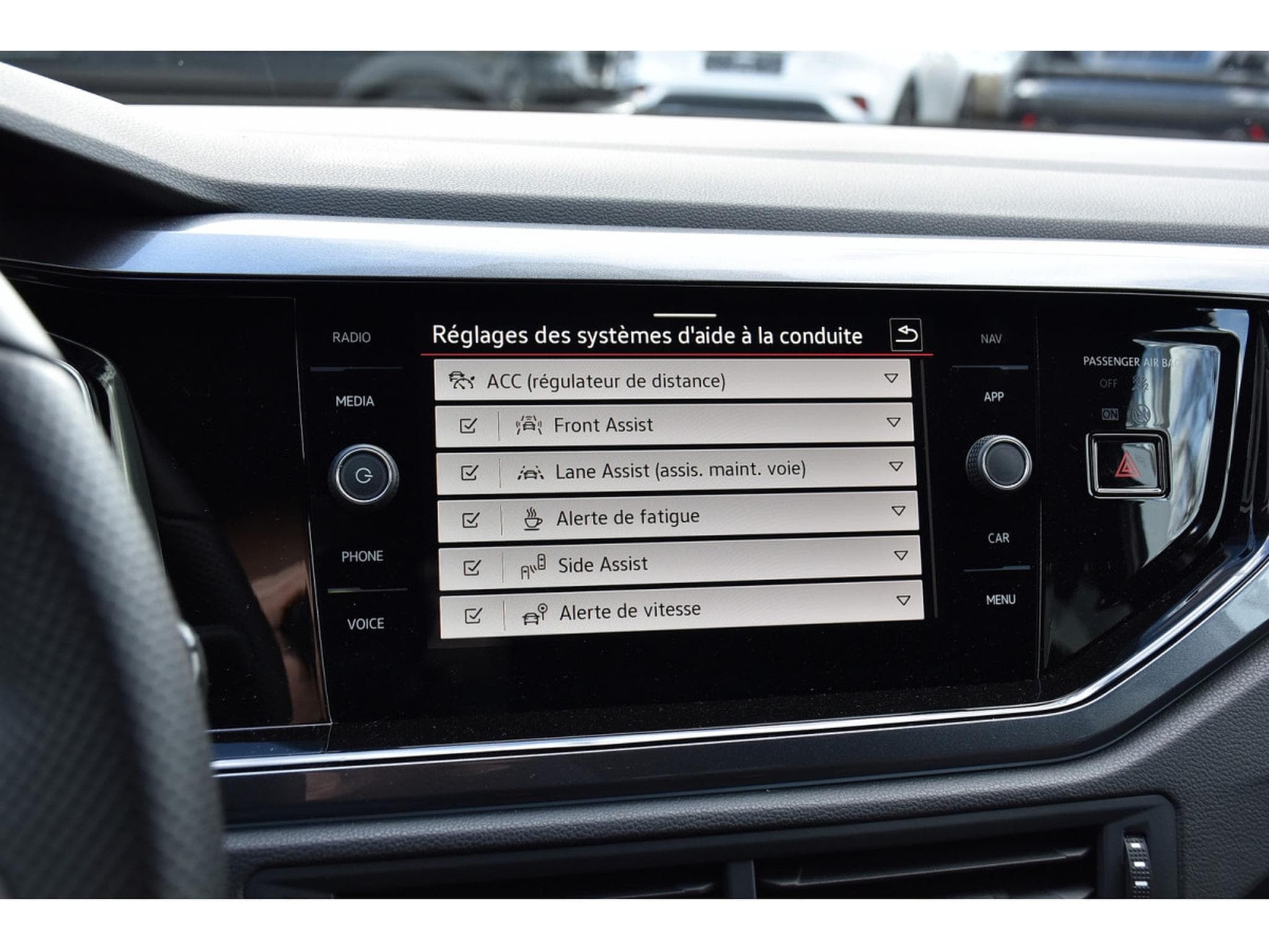 VW Polo 2.0 TSI DSG ACC TRAVEL LANE SIDE IQ.LIGHT PARK ASSIST 1°MAIN (2024) - Photo 15