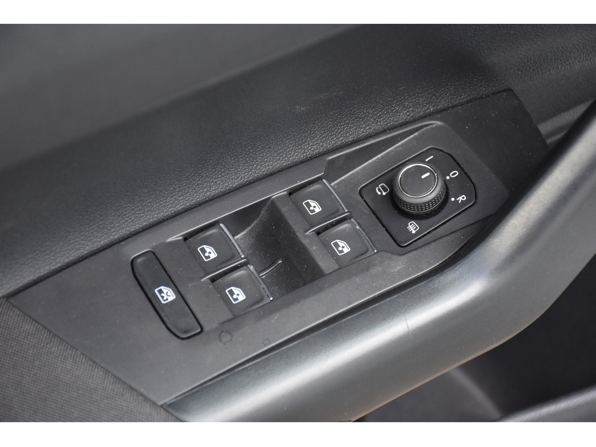 VW Polo 2.0 TSI DSG ACC TRAVEL LANE SIDE IQ.LIGHT PARK ASSIST 1°MAIN (2024) - Photo 21