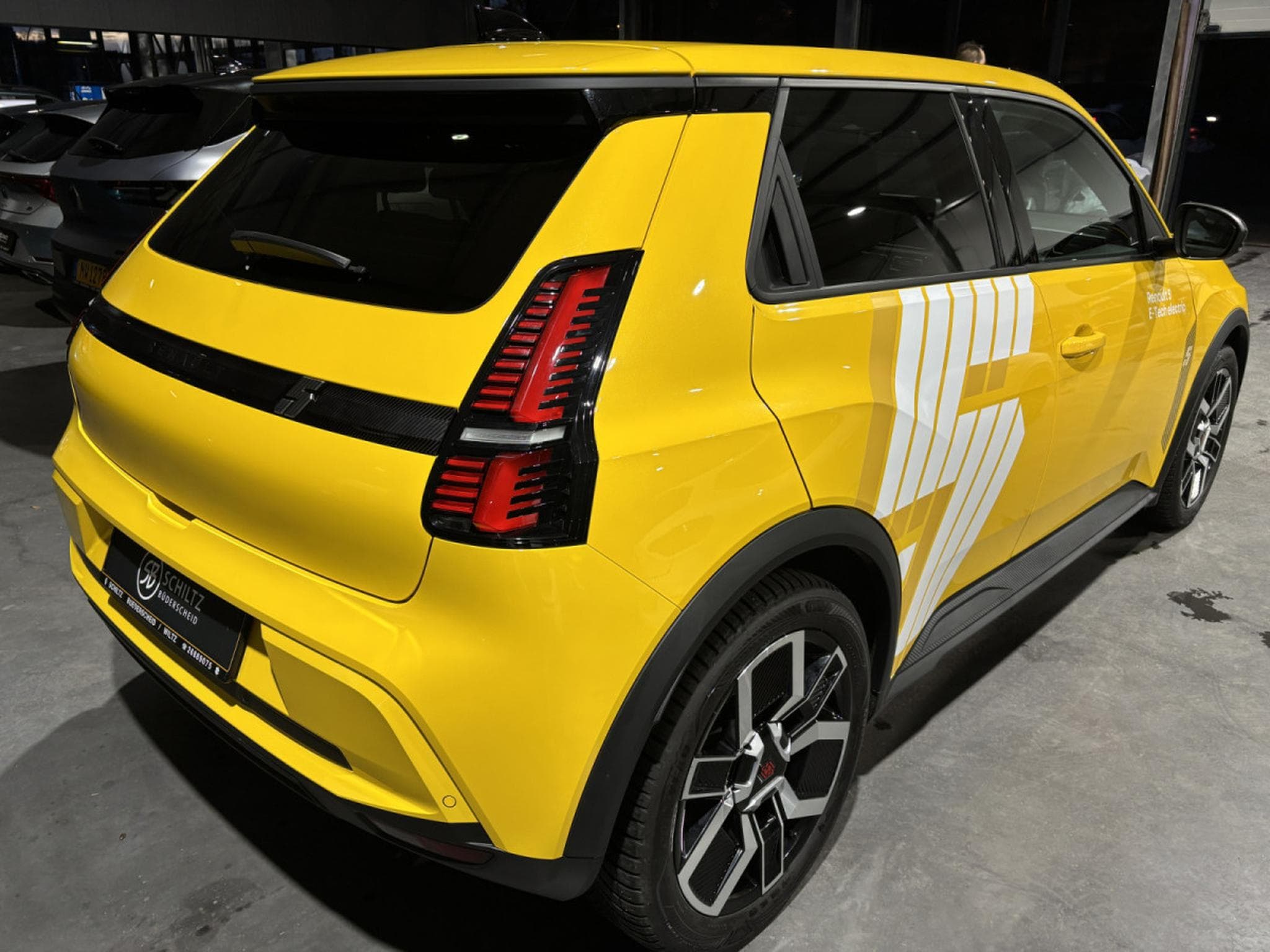 Renault 5 E-tech techno 150hp 52kwh (2025) - Photo 2