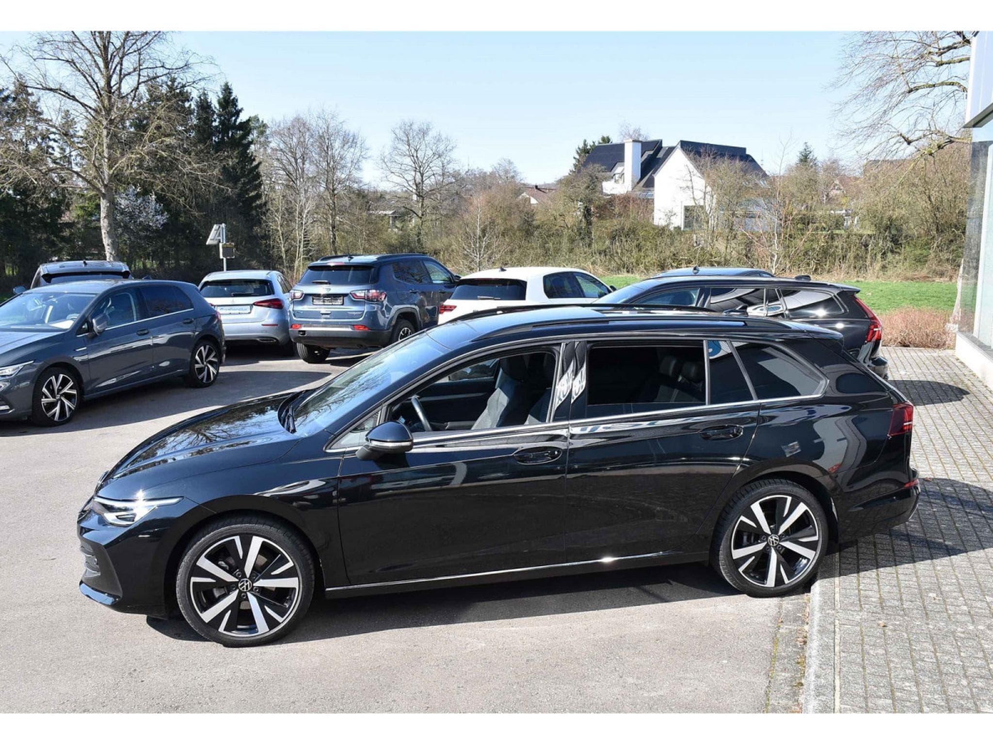 VW Golf Variant 1.5 TSI Style PANO ACC TRAVEL SIDE SG CHFF CAM 1° MA (2024) - Photo 3