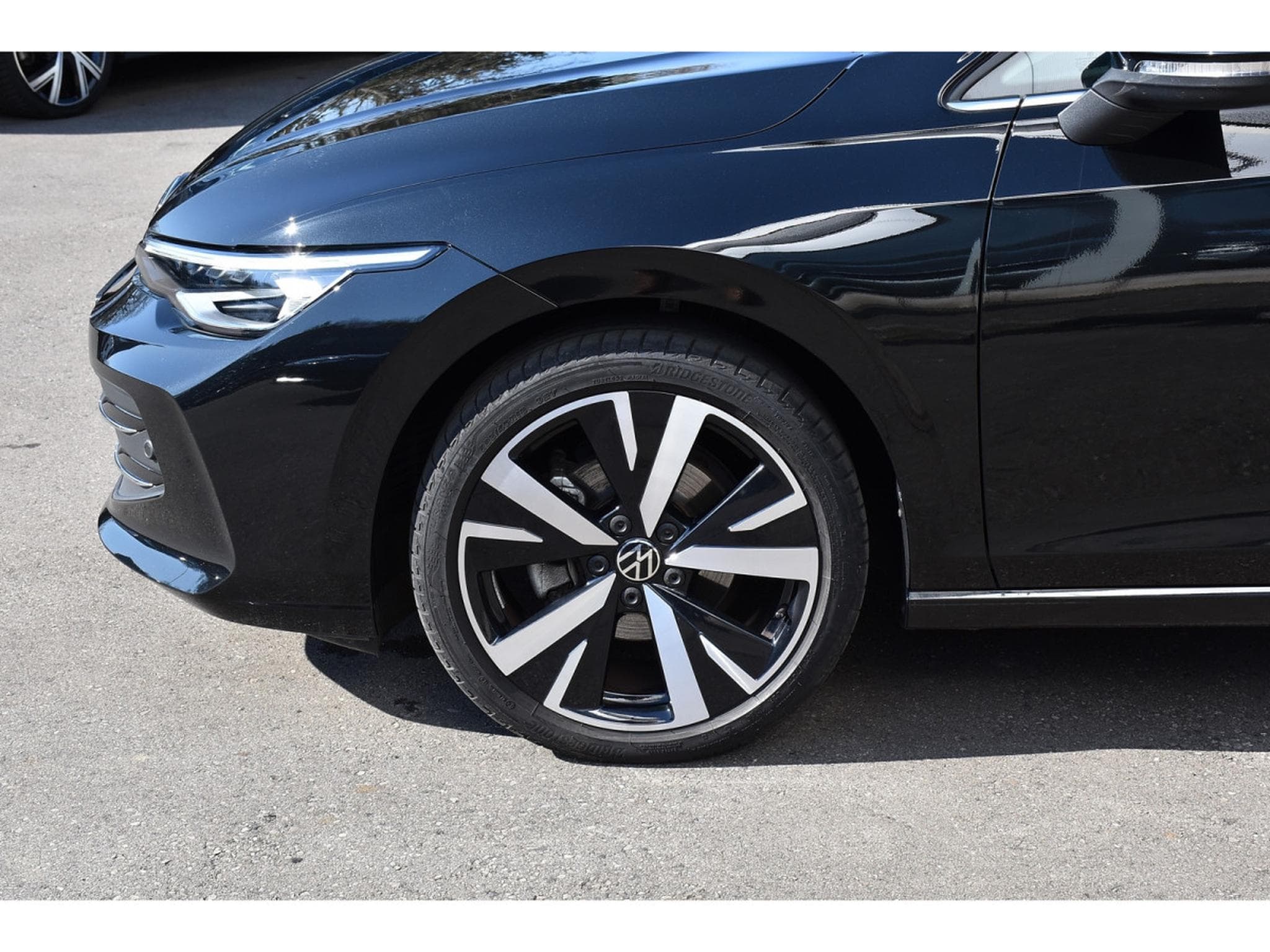 VW Golf Variant 1.5 TSI Style PANO ACC TRAVEL SIDE SG CHFF CAM 1° MA (2024) - Photo 5