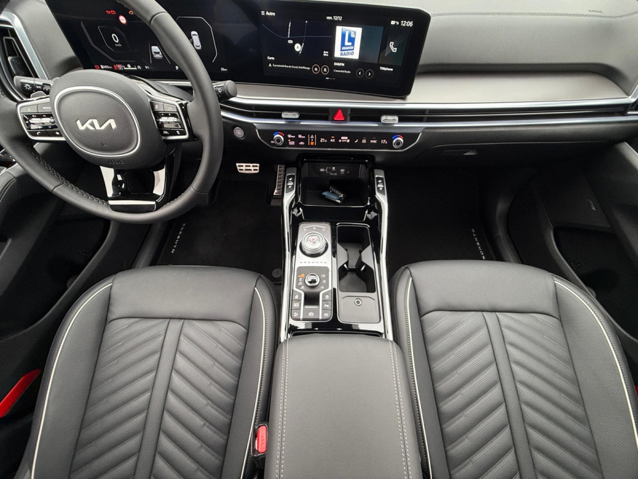 Kia Sorento 2.2 crdi PACE (2025) - Foto 10