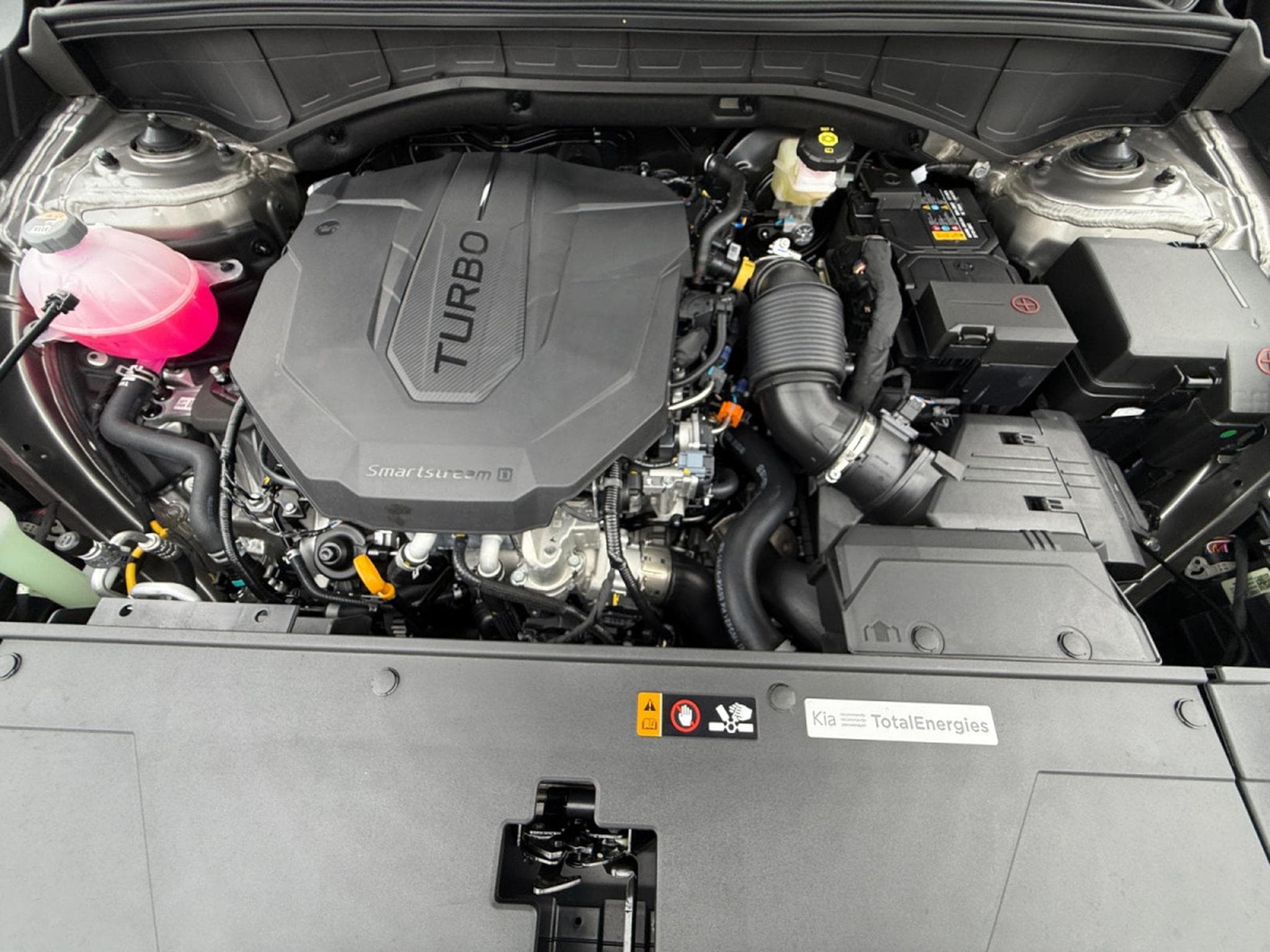 Kia Sorento 2.2 crdi PACE (2025) - Foto 15