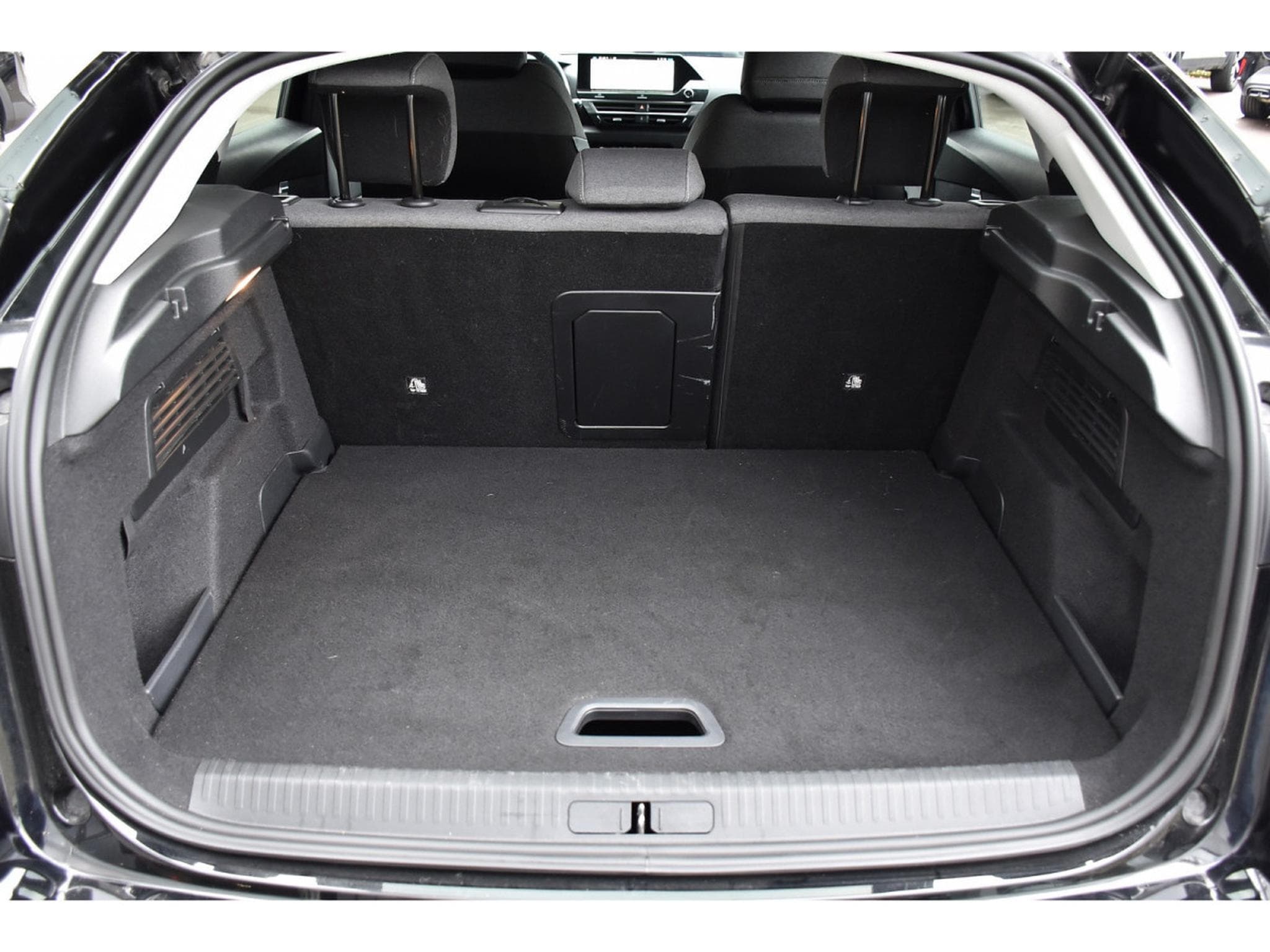 Citroën C4 1.2 PureTech 130 EAT8 MAX CUIR ACC SIDE HUD CAM360 1° MAIN (2024) - Photo 20