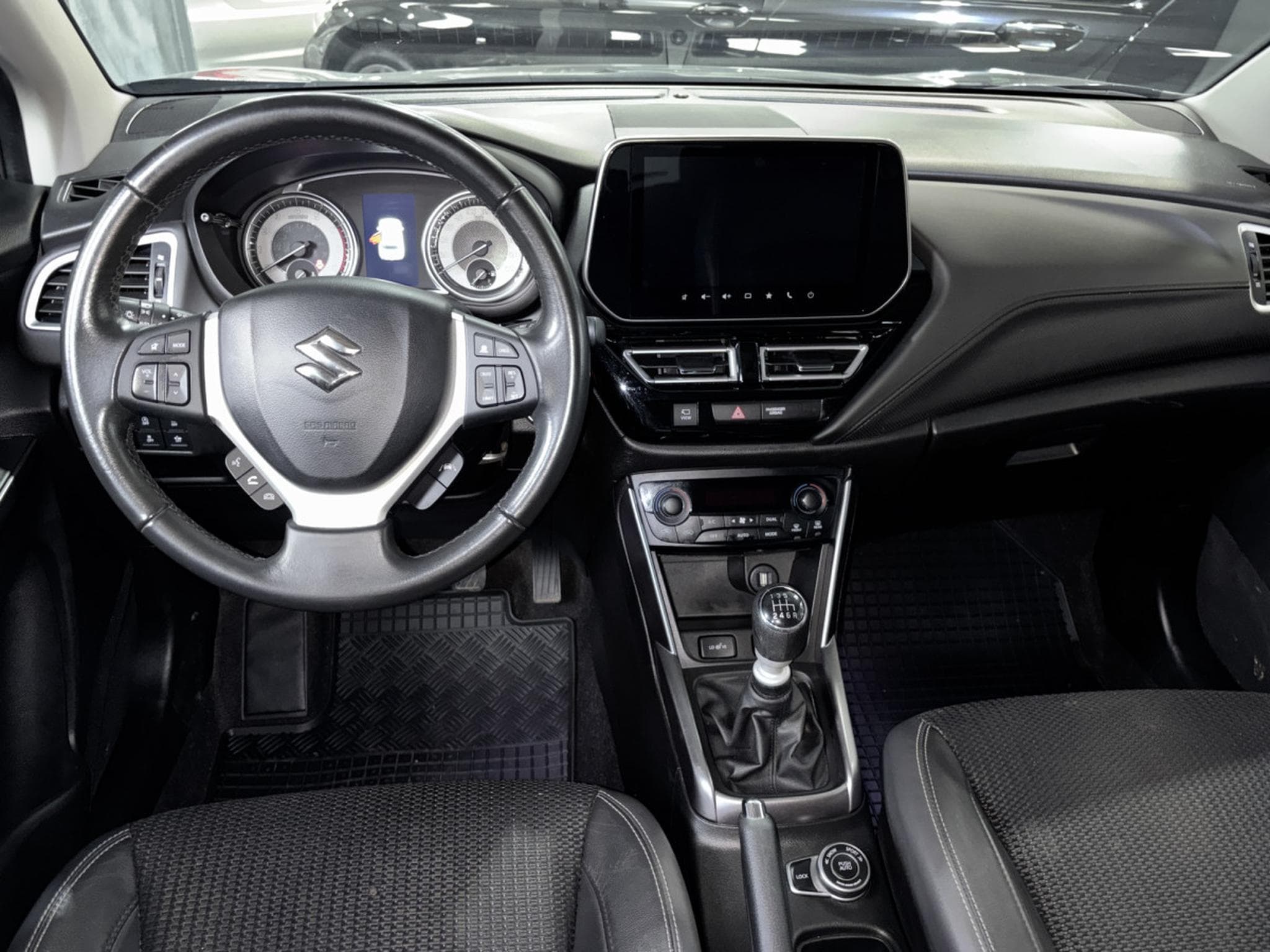 Suzuki S-Cross 1.4 GL+ AllGrip (2023) - Photo 10