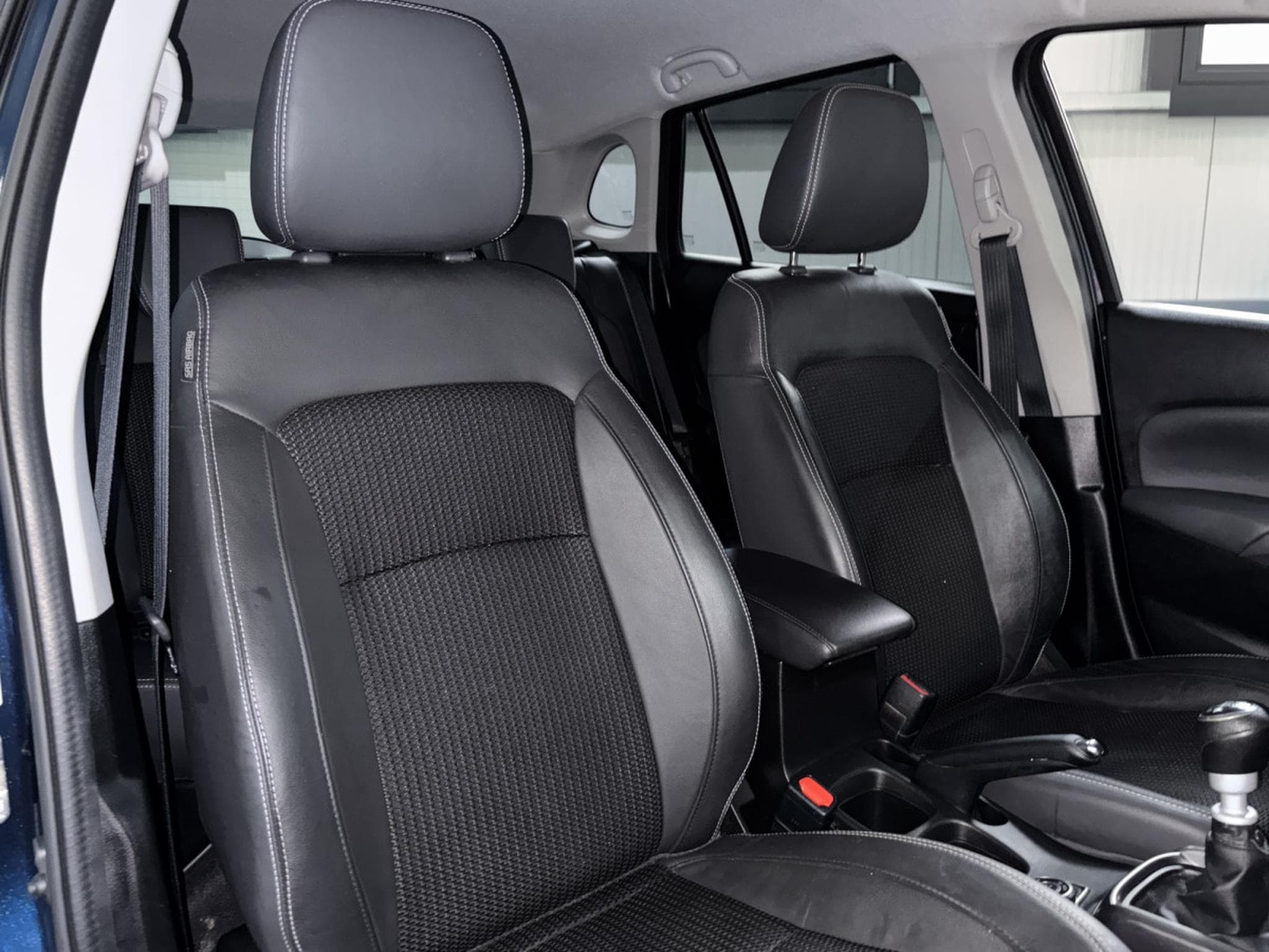 Suzuki S-Cross 1.4 GL+ AllGrip (2023) - Photo 11