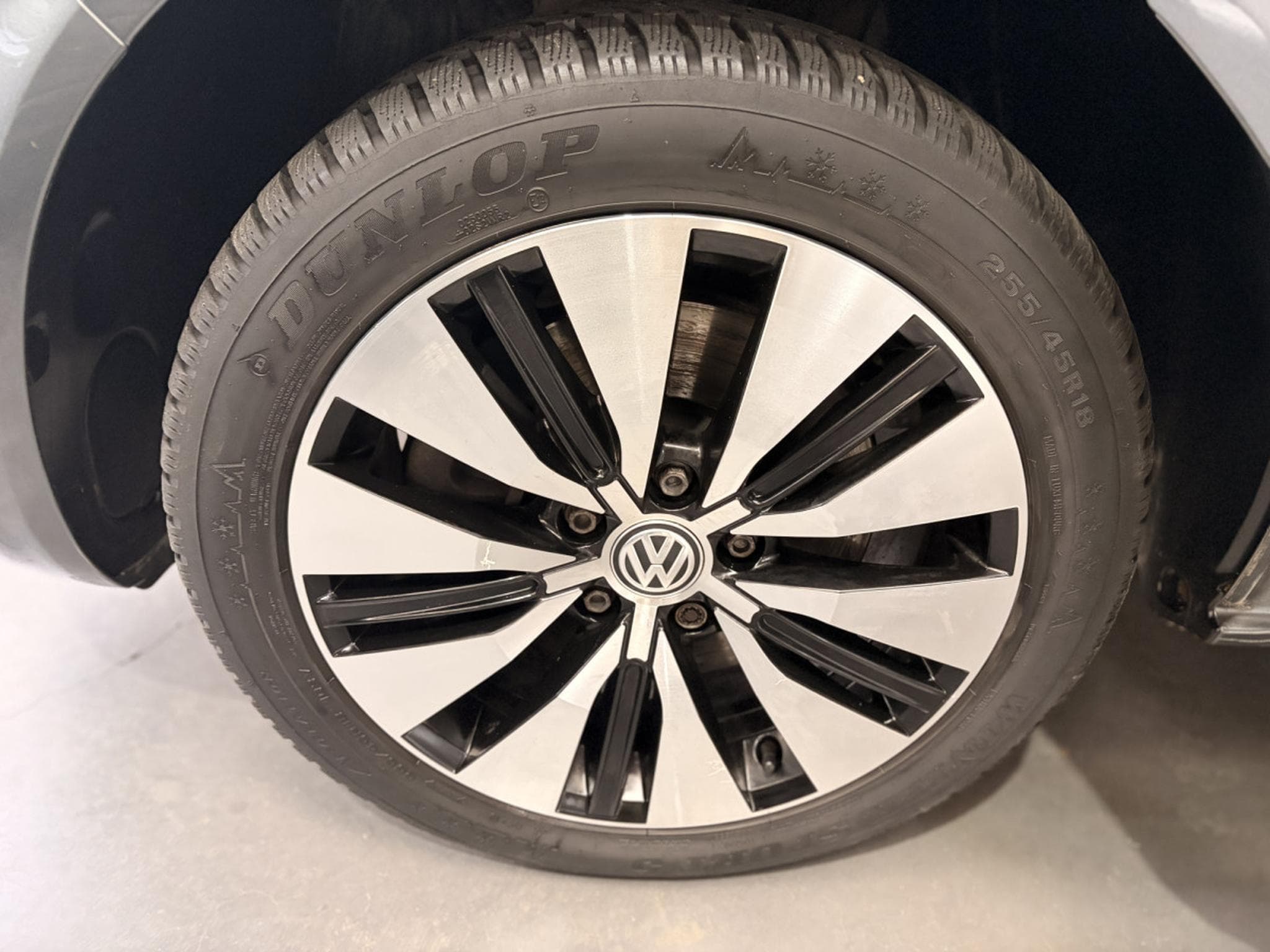 VW Multivan 2.0 Highline 4Motion (2022) - Photo 14