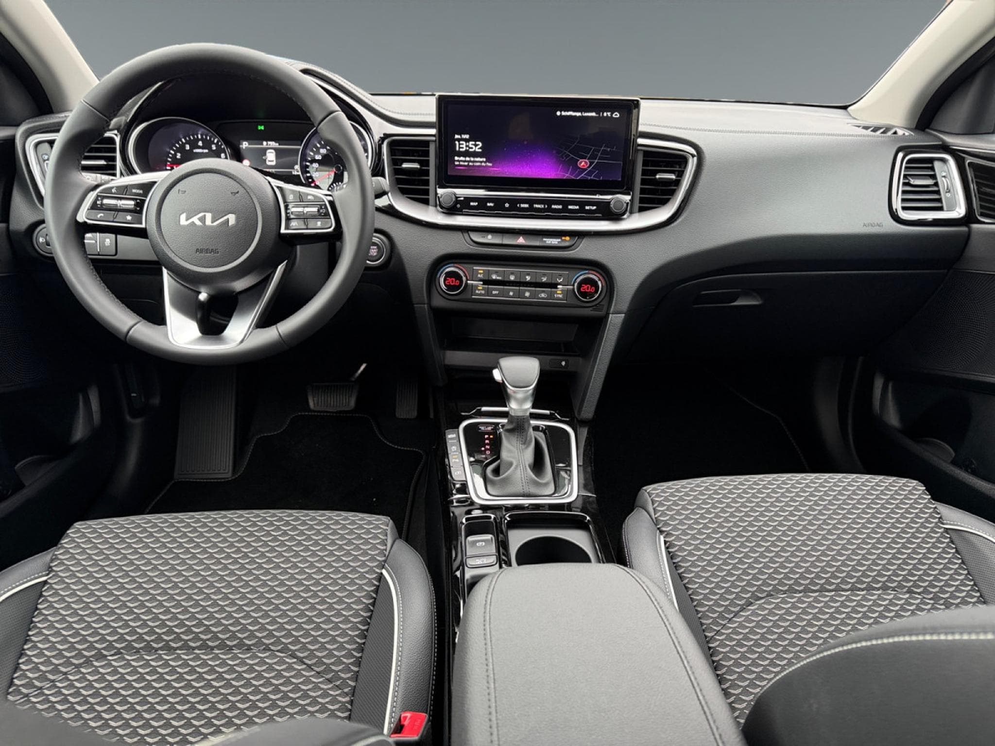 Kia Ceed Pulse 1.0 T-GDi 100 MHEV DCT7 (2025) - Foto 15