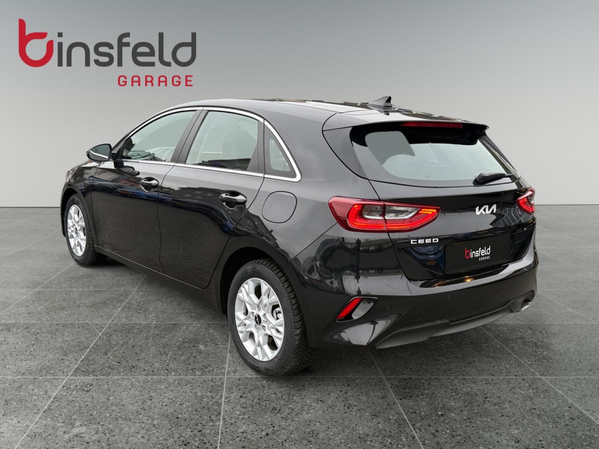 Kia Ceed Pulse 1.0 T-GDi 100 MHEV DCT7 (2025) - Foto 3
