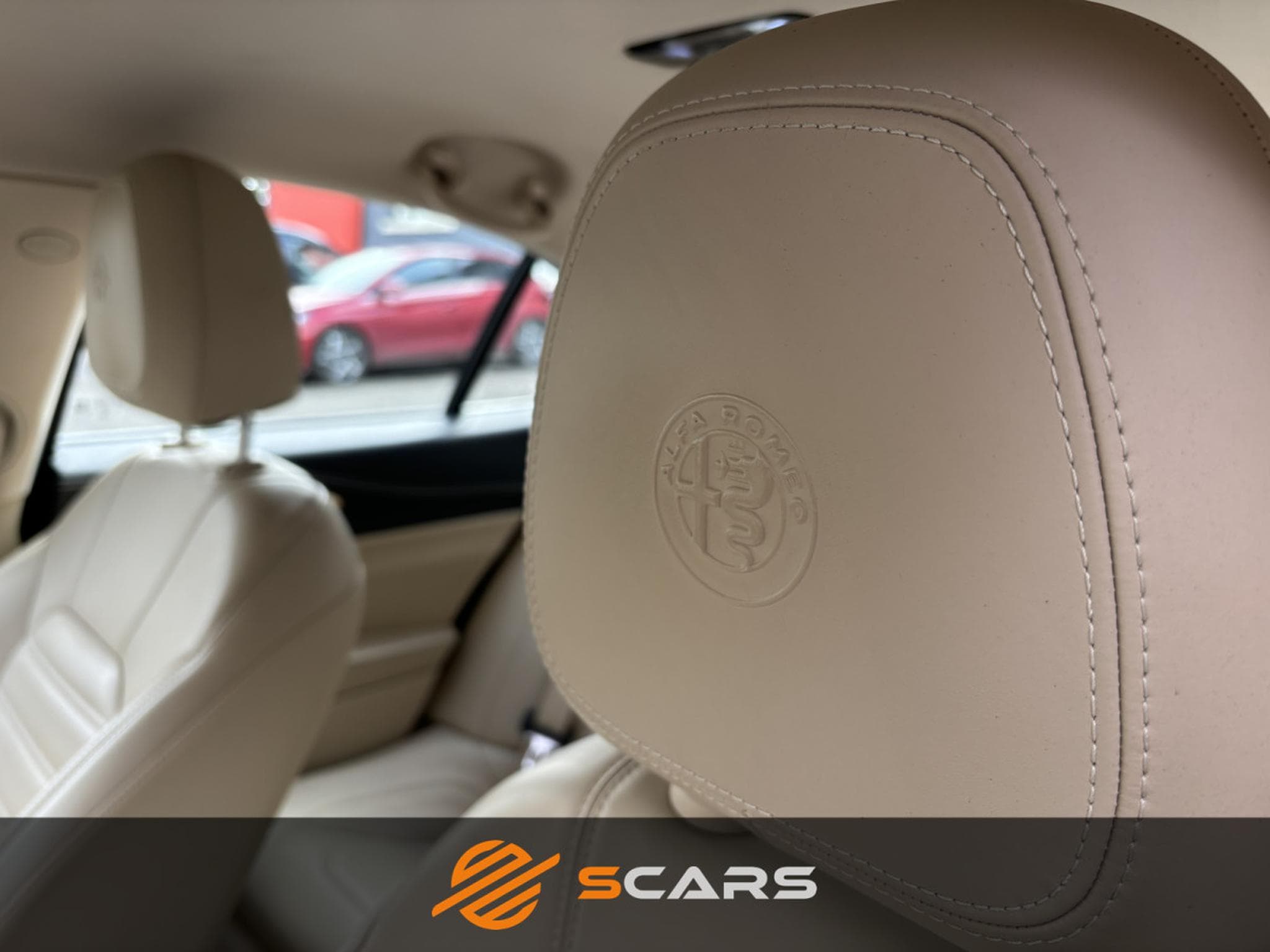 Alfa-Romeo Giulia 2.0 Super 200cv AT8 (2017) - Photo 13