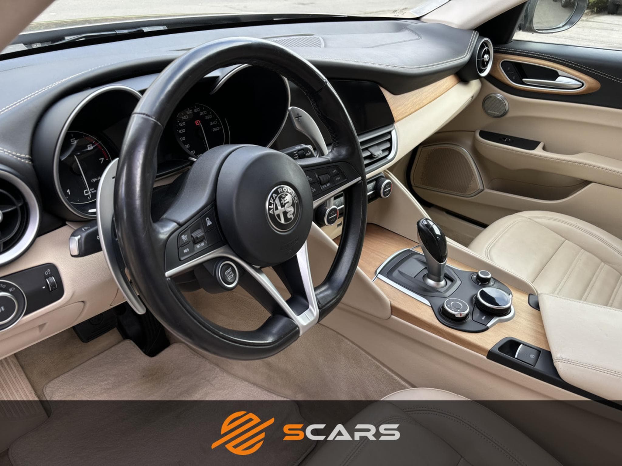 Alfa-Romeo Giulia 2.0 Super 200cv AT8 (2017) - Photo 8