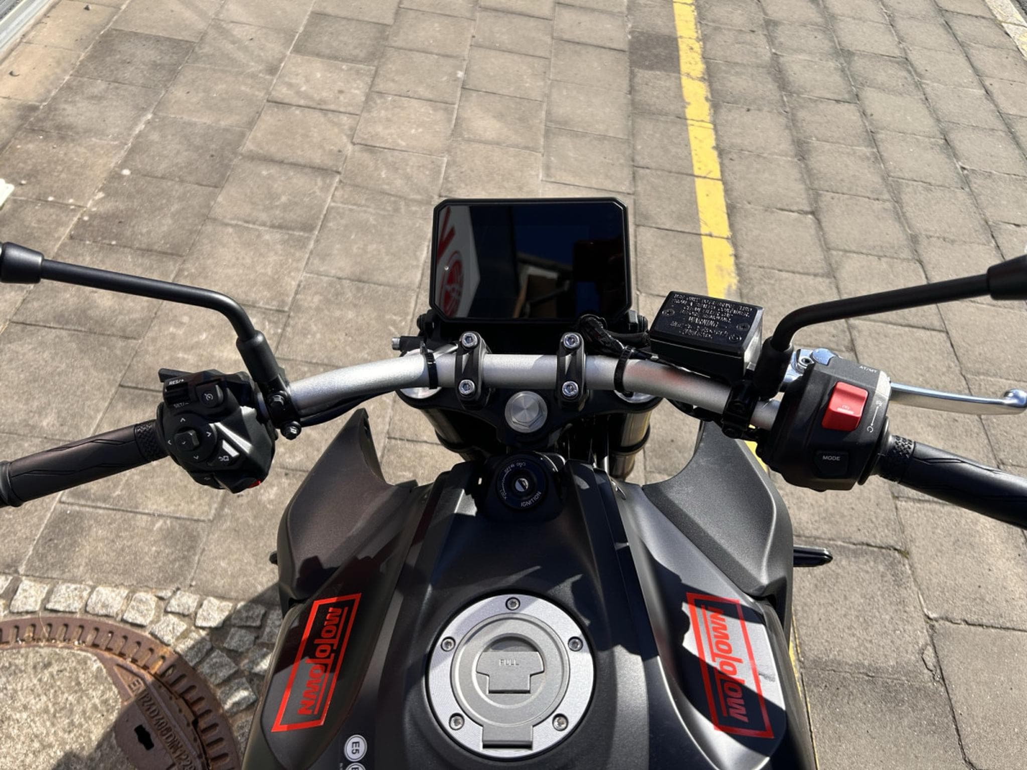 Yamaha MT07 Y-AMT (2025) - Photo 6
