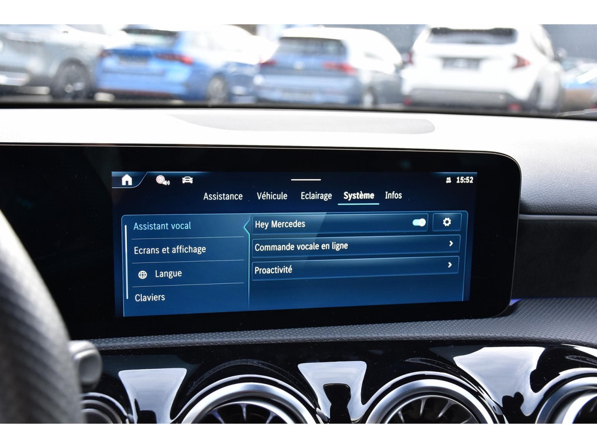 Mercedes A 200 AMG Line 7G-Tronic GPS LANE CAM PARK KEYLESS 1° MAIN (2025) - Foto 12