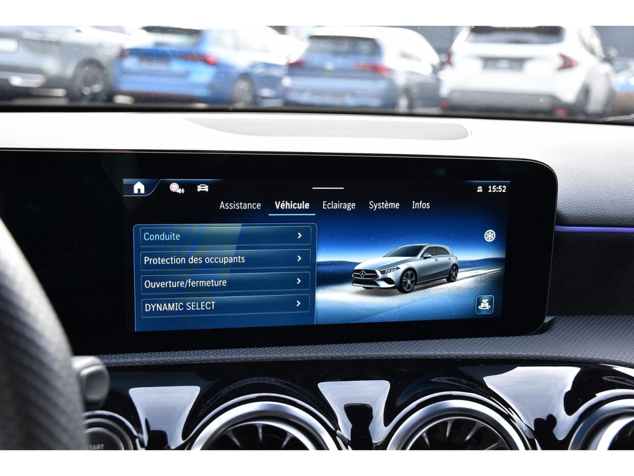 Mercedes A 200 AMG Line 7G-Tronic GPS LANE CAM PARK KEYLESS 1° MAIN (2025) - Foto 16