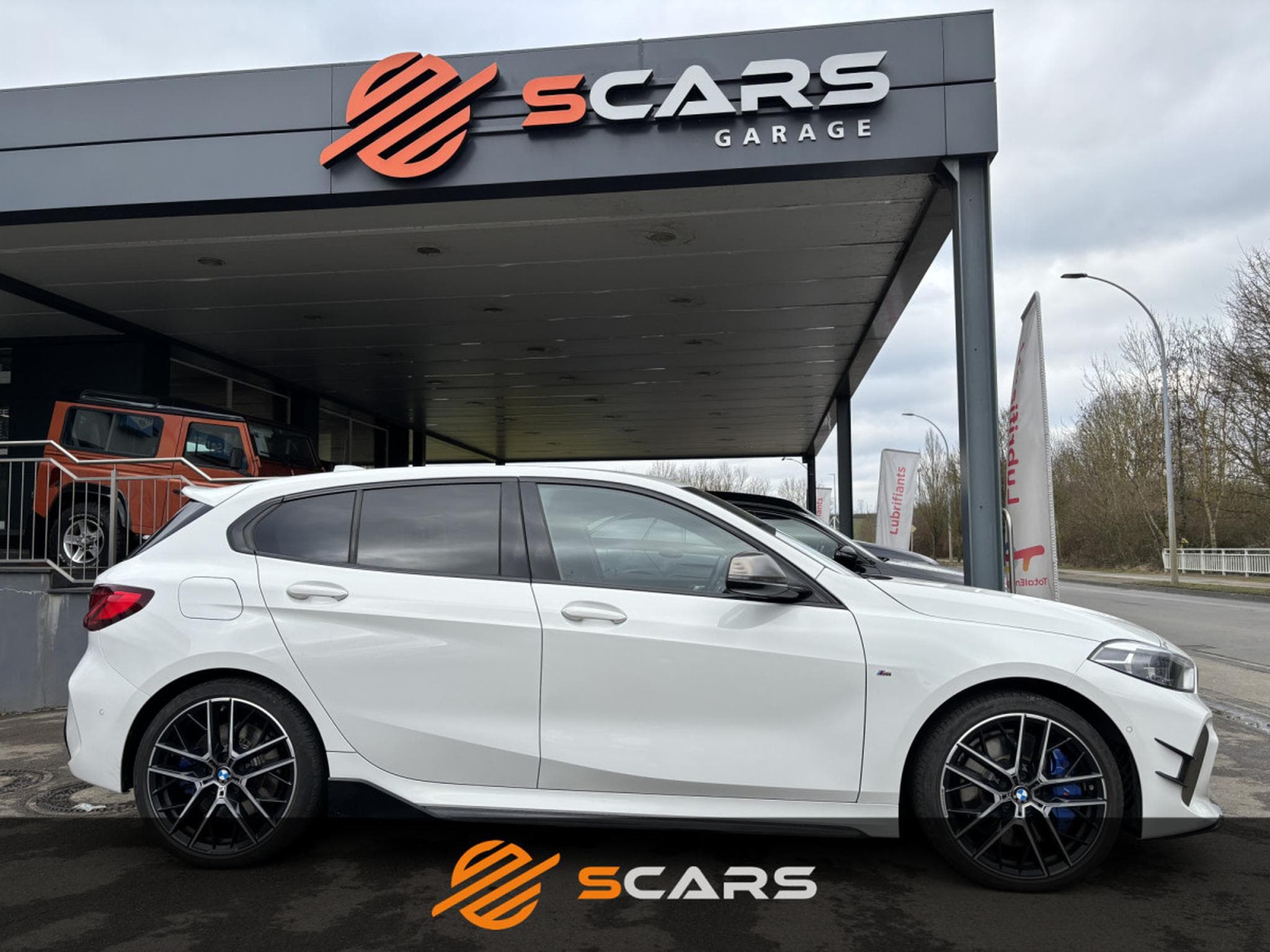 BMW M135 XDrive 306cv AéroKit Pack M (2019) - Photo 2