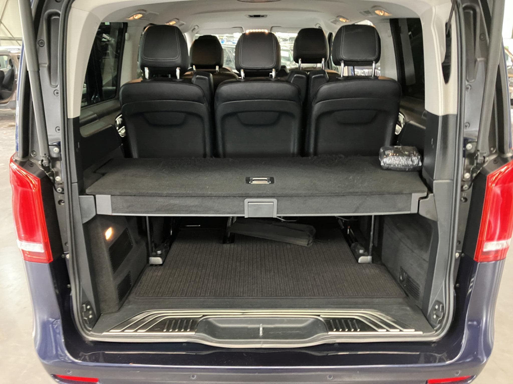 Mercedes V 300 4 MATIC 9GTronic (2021) - Photo 10