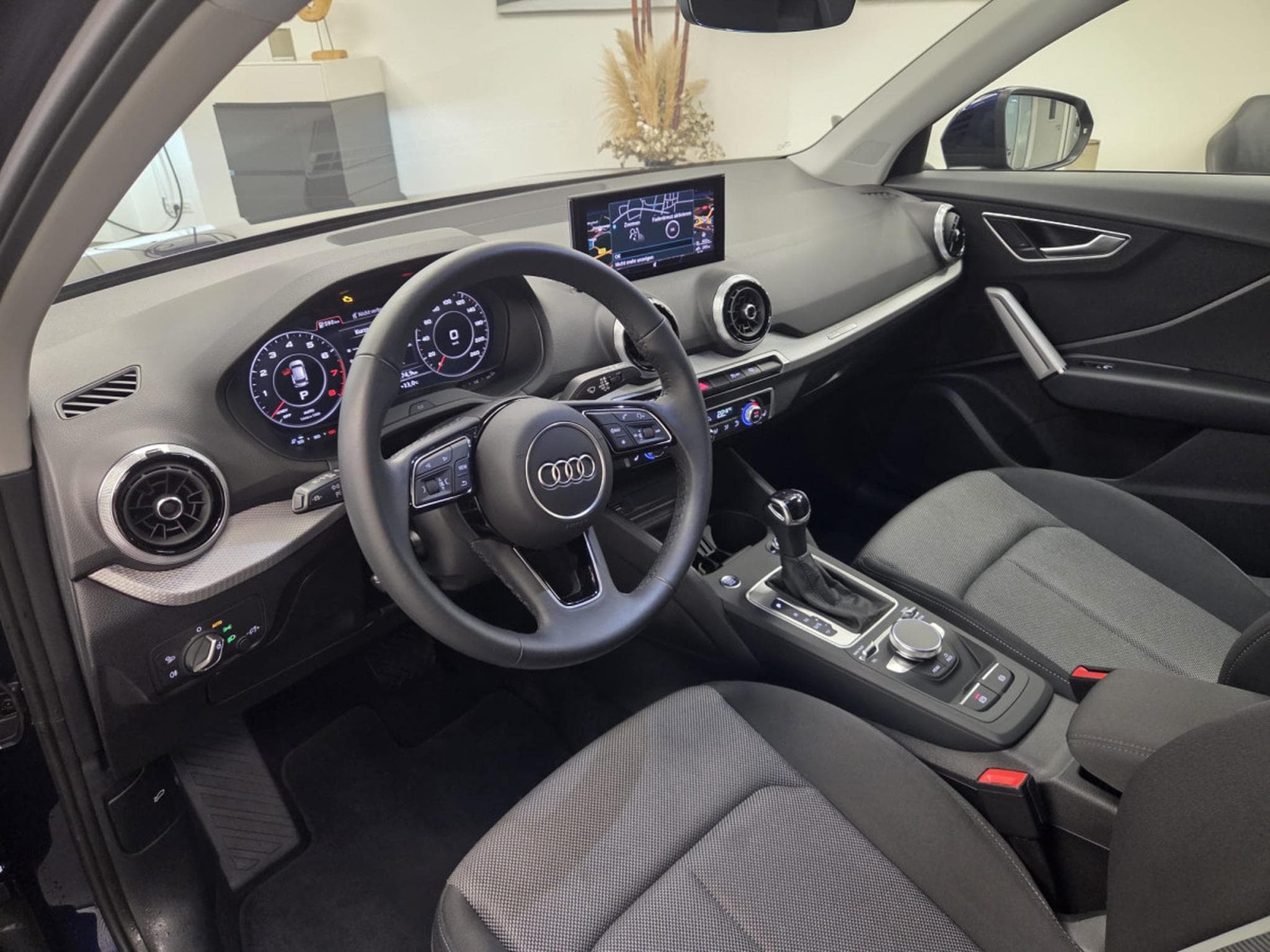 Audi Q2 S line 150 CV / 110 kW S troinc (2023) - Photo 4